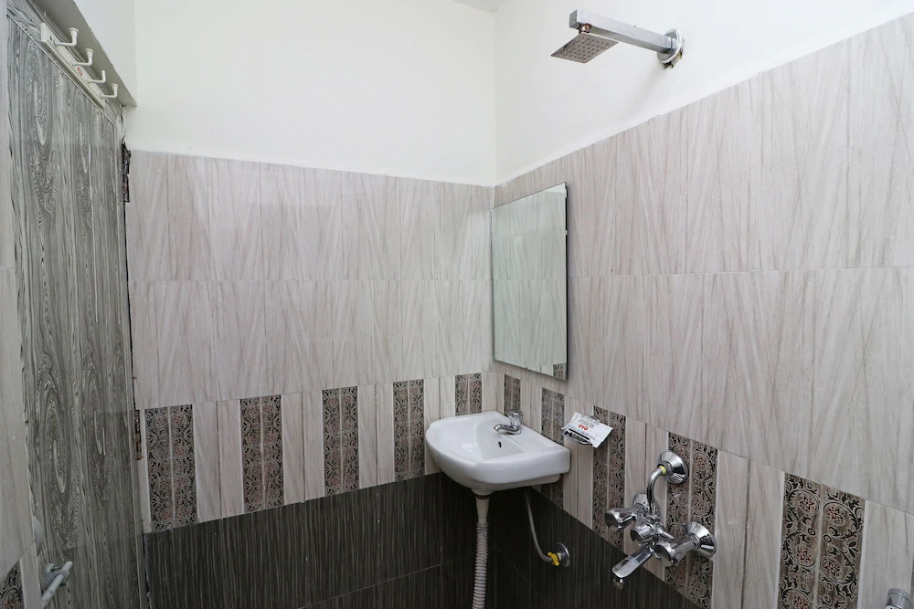 Saaaj Resorts By OYO Rooms