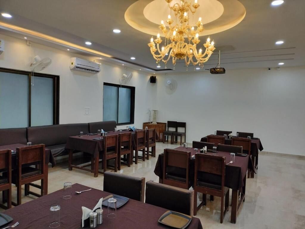 Hotel Satkar International