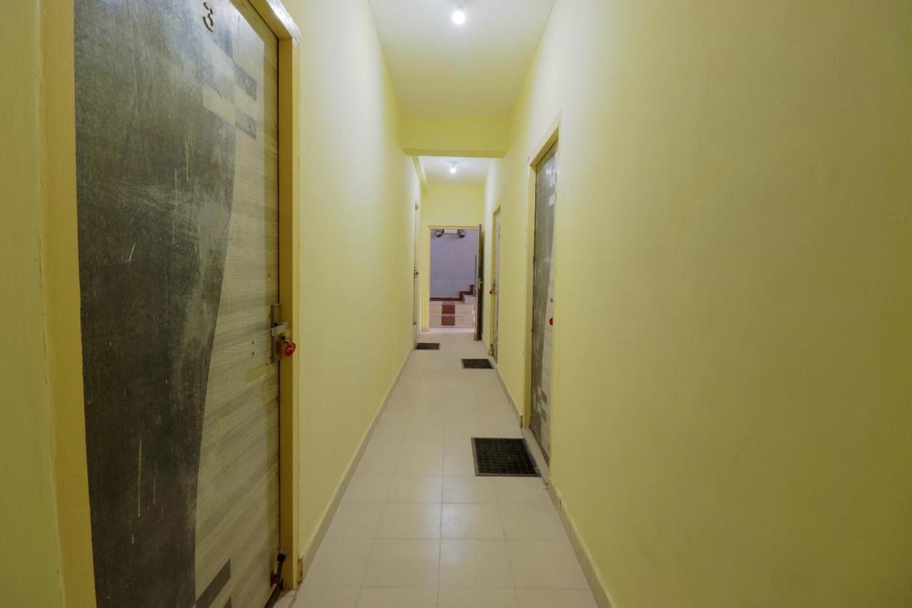 Hotel Parkland Blue by OYO Rooms