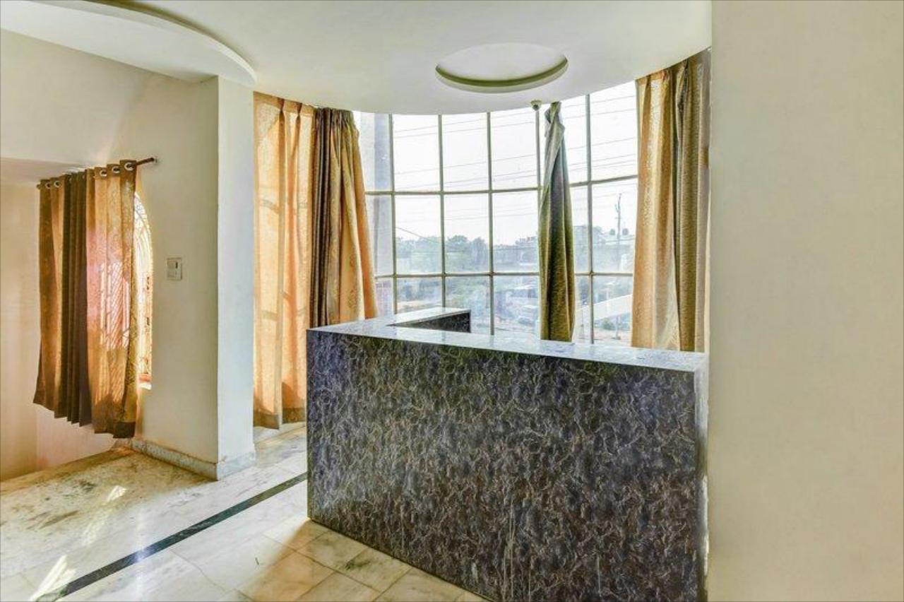 Ashish Palace by OYO Rooms