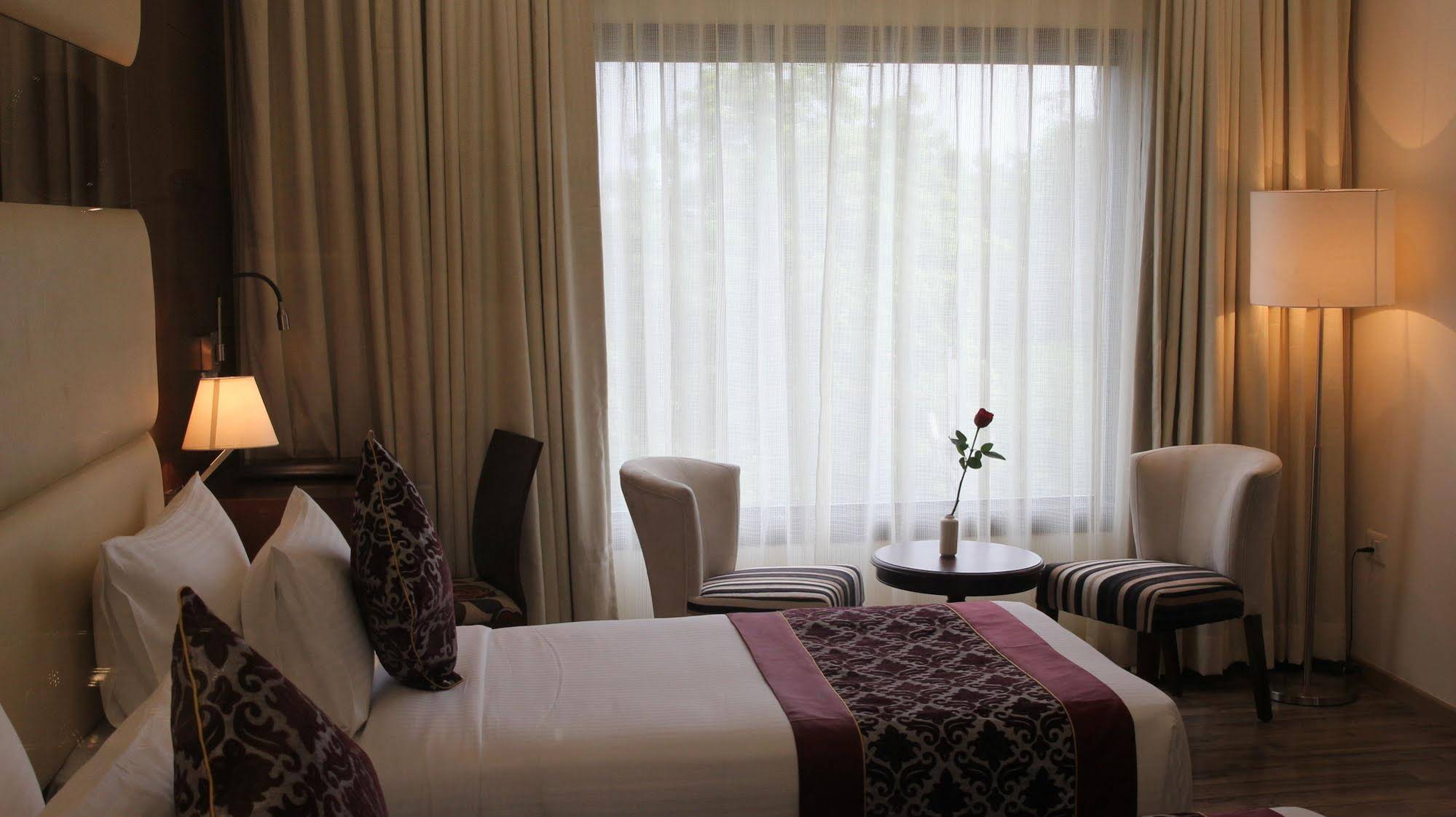 Clarks Inn Suites Gwalior