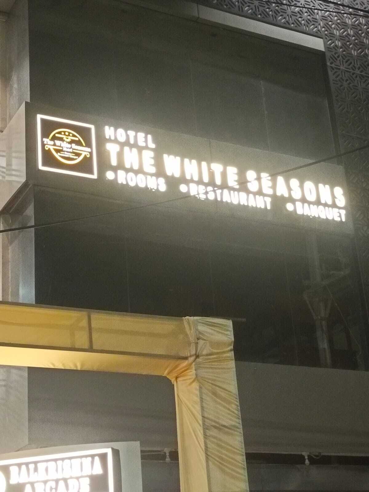 The White Seasons