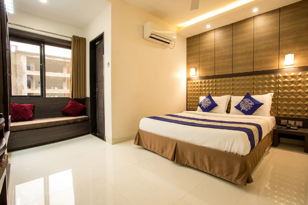 Anroute Stays South Tukoganj