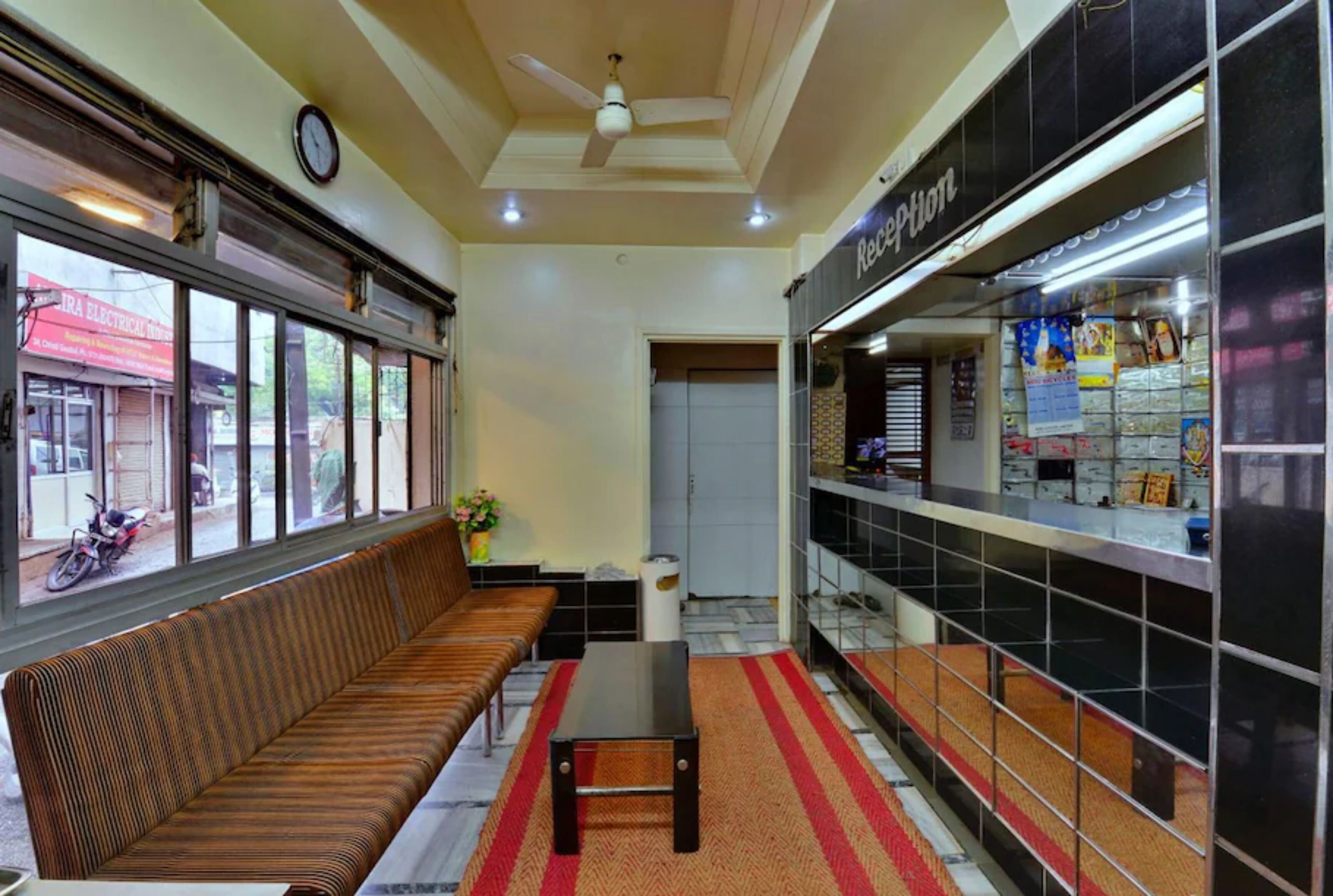 Goroomgo New Sunder Indore