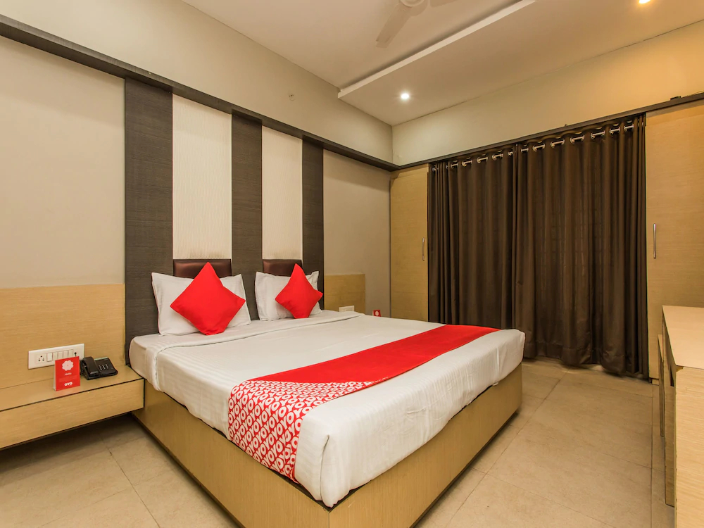 Hotel Bee Town By FabHotels