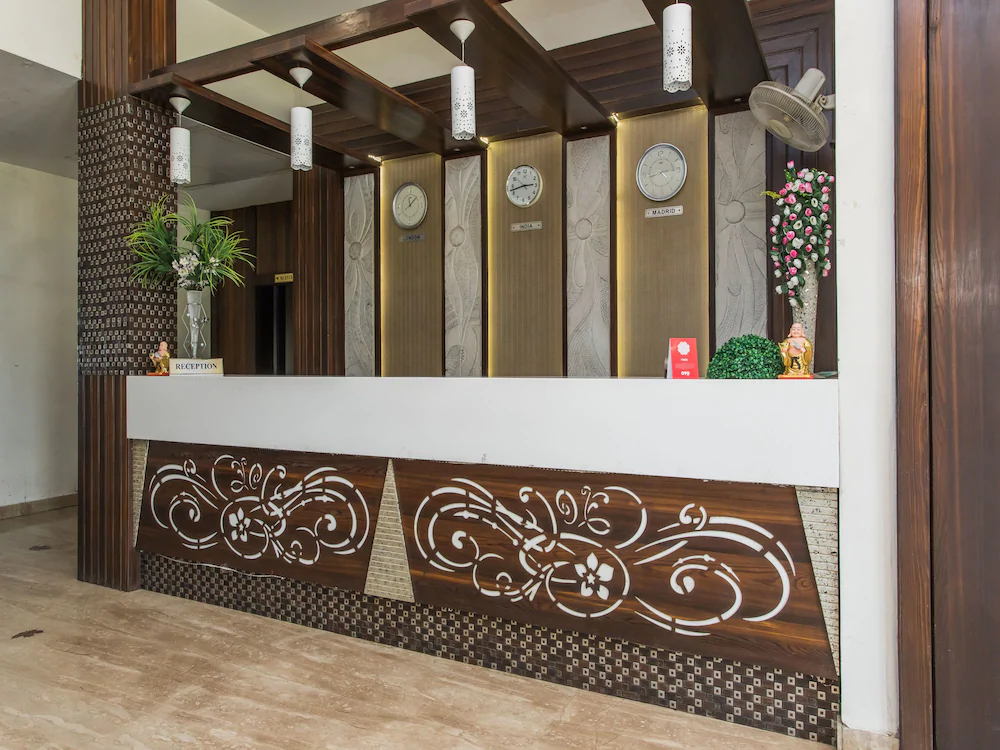 Hotel Bee Town By FabHotels