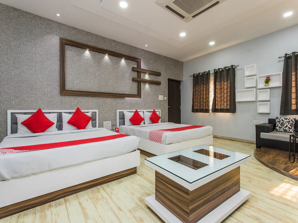 Hotel Bee Town By FabHotels