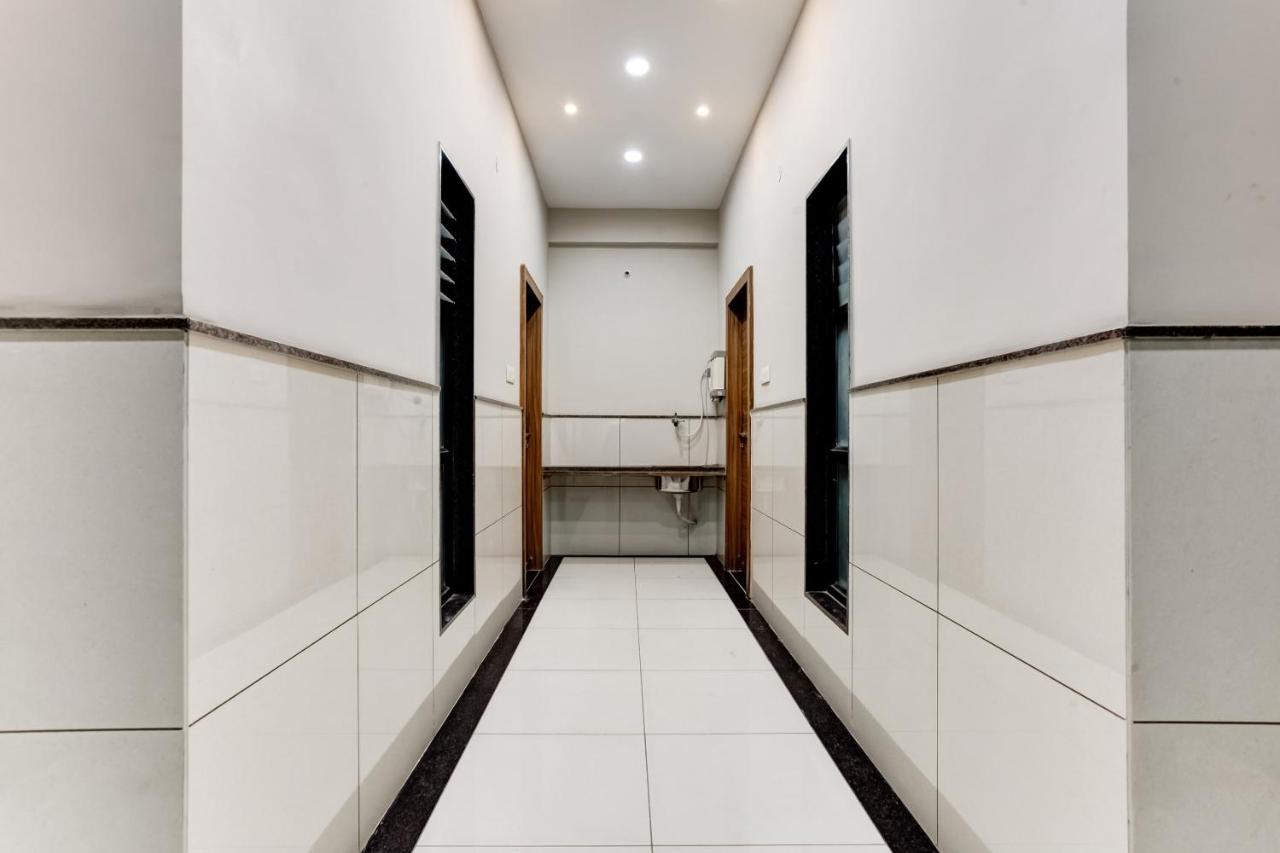 Hotel Cadbury by OYO Rooms