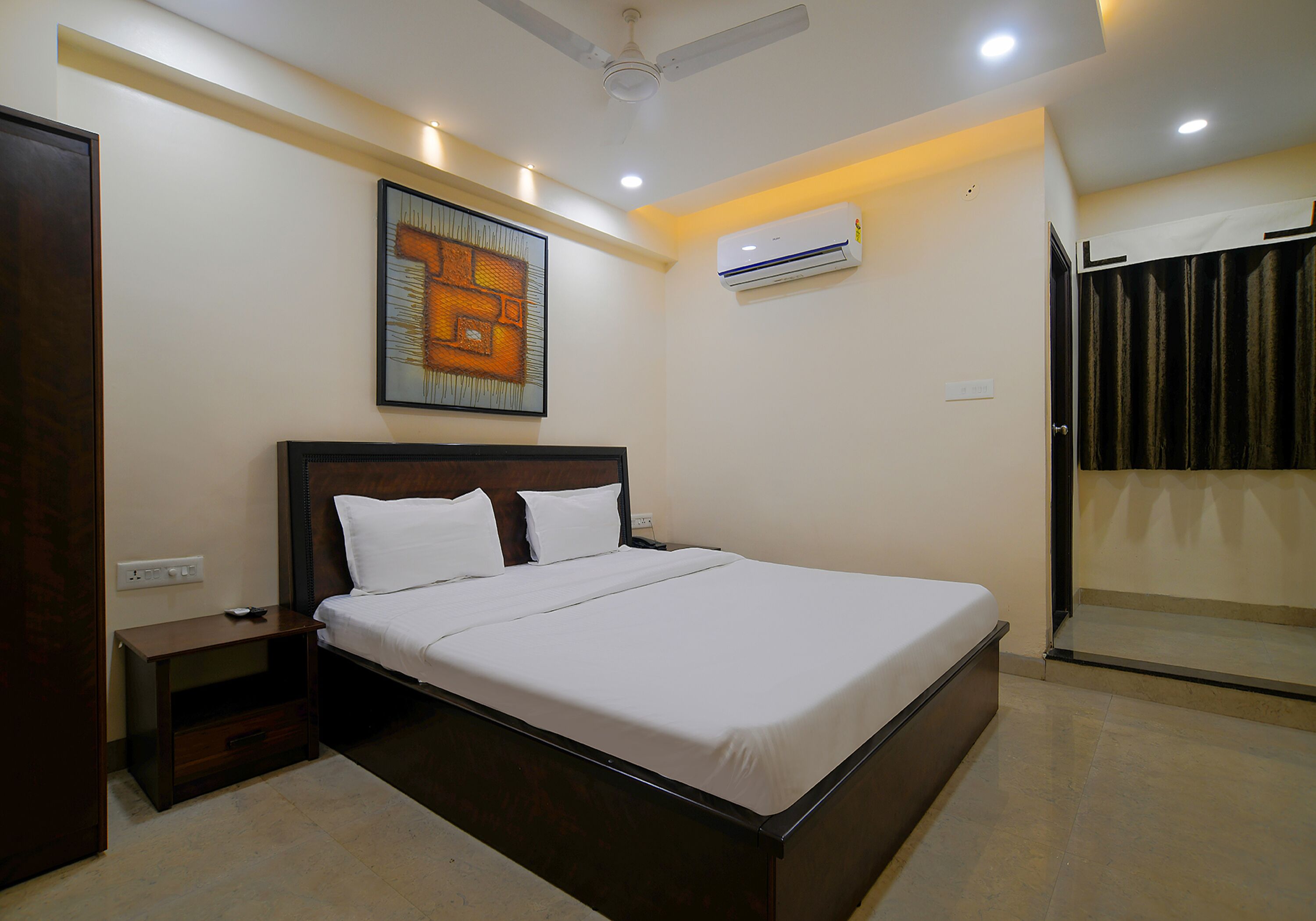 Hotel Imperial Regency by OYO Rooms