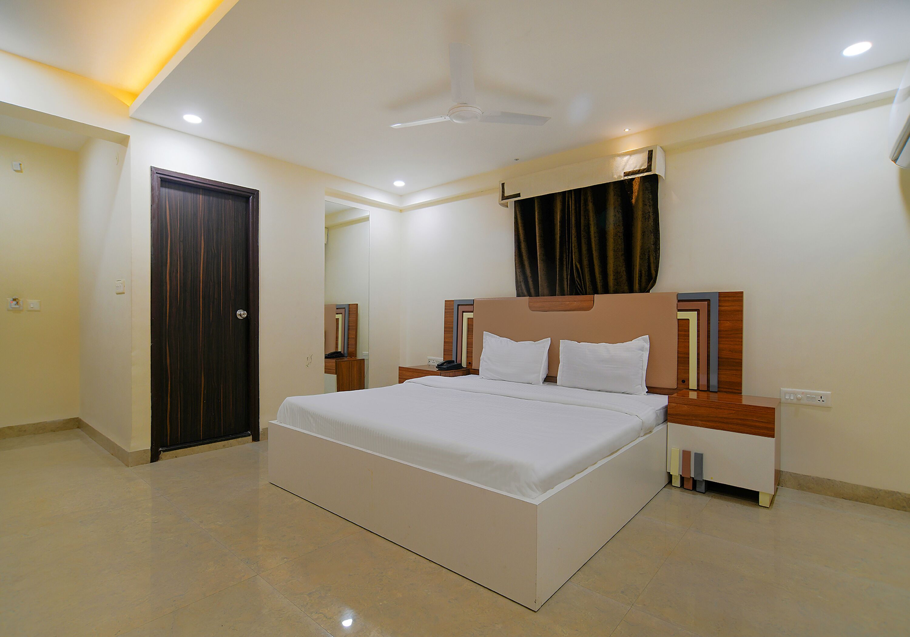 Hotel Imperial Regency by OYO Rooms