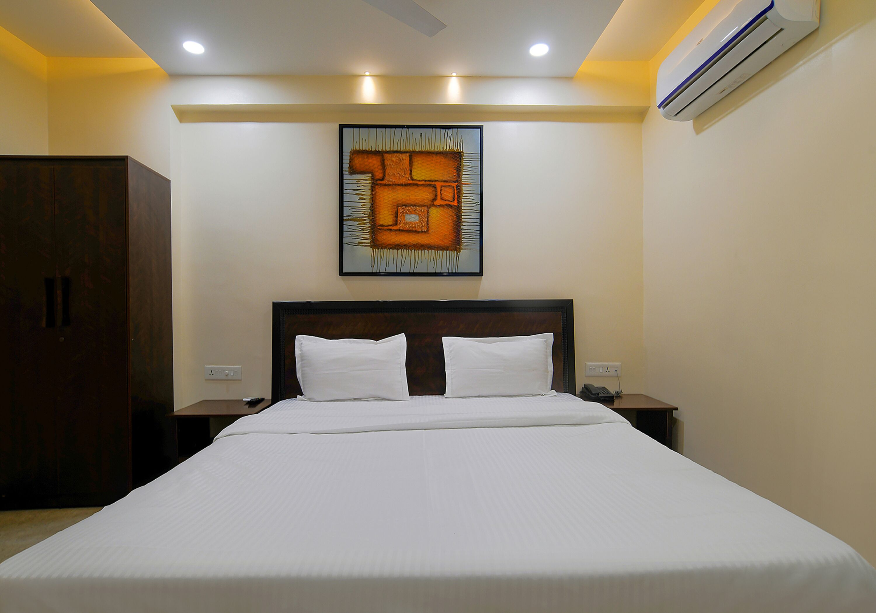 Hotel Imperial Regency by OYO Rooms