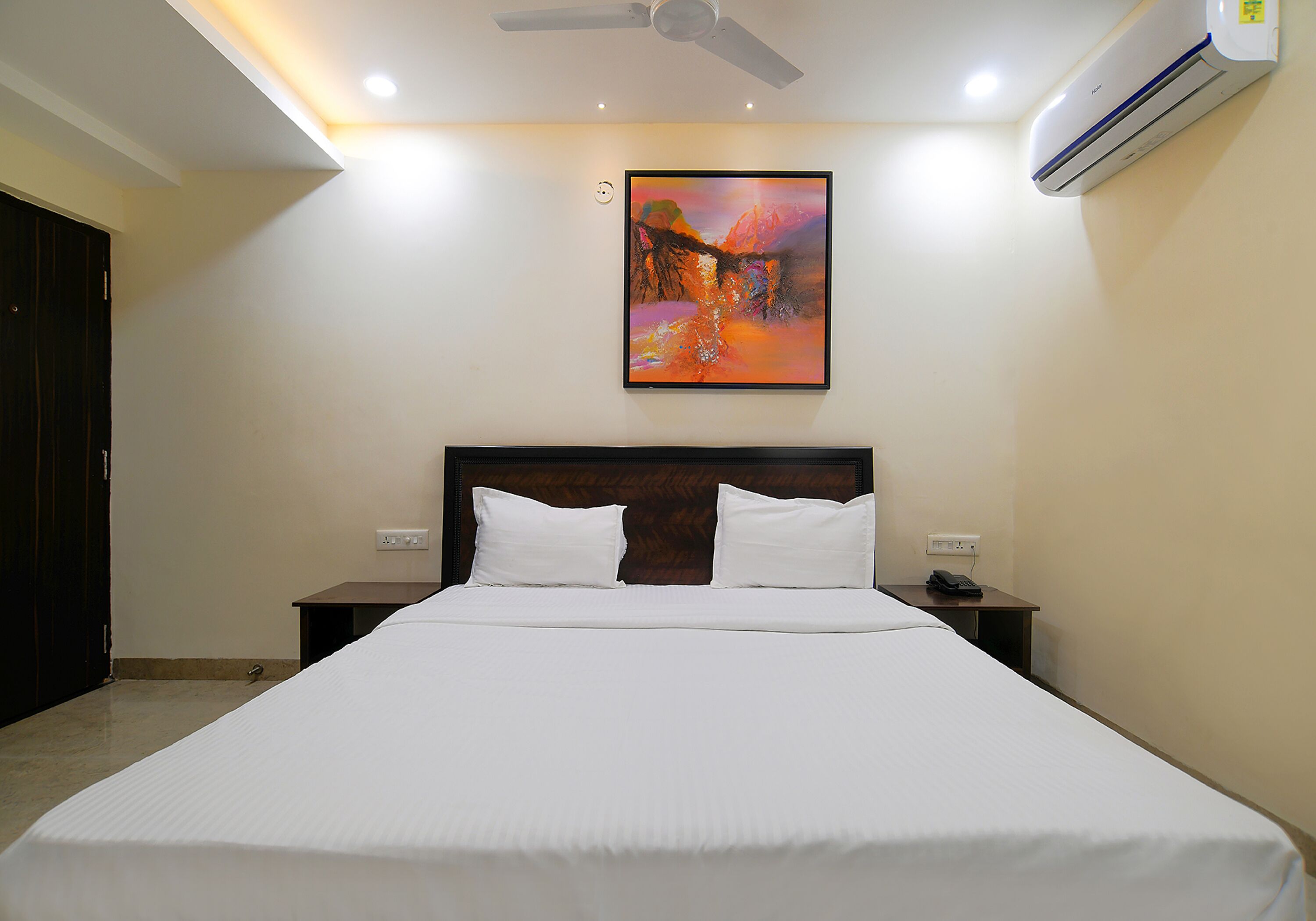 Hotel Imperial Regency by OYO Rooms