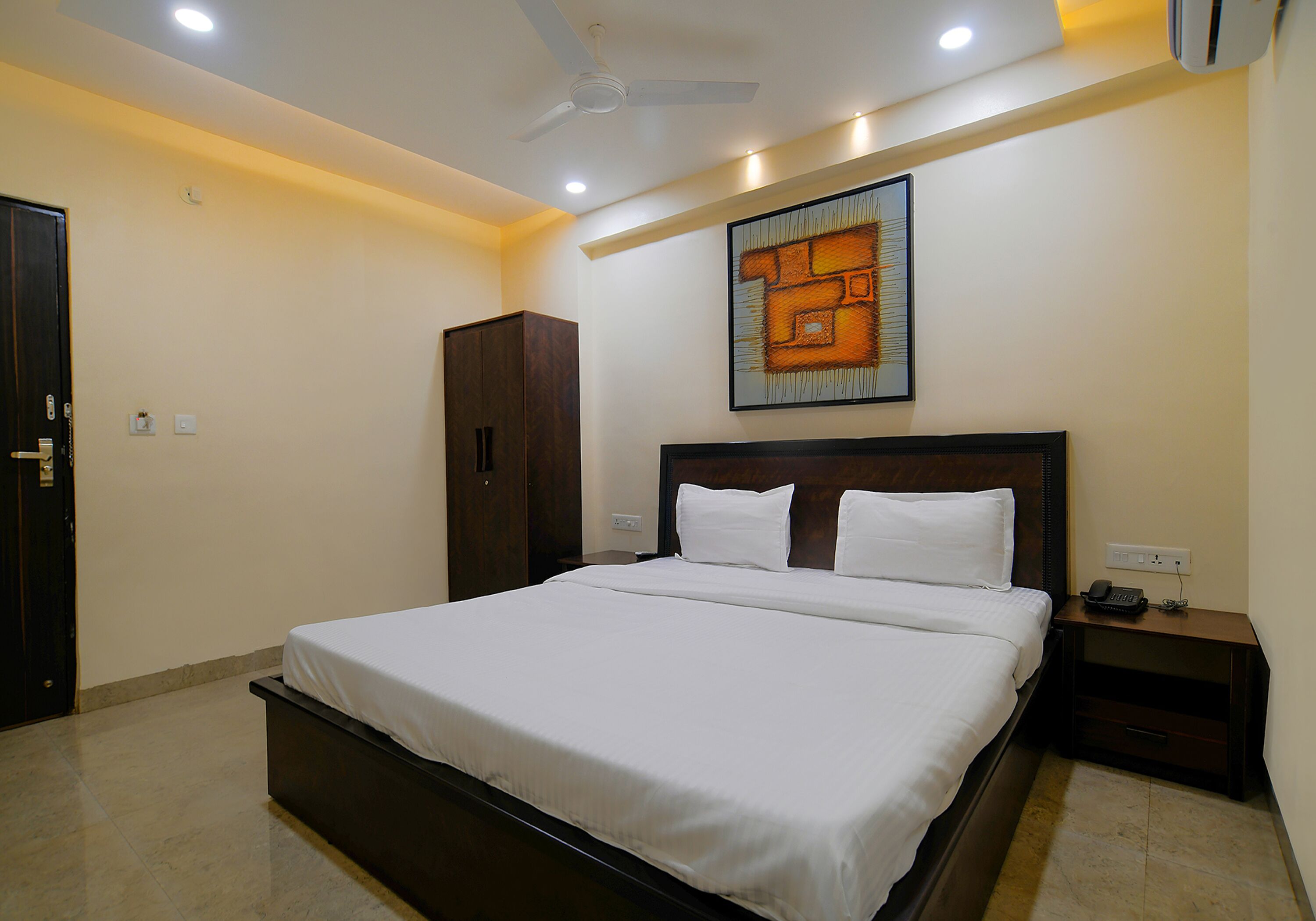Hotel Imperial Regency by OYO Rooms