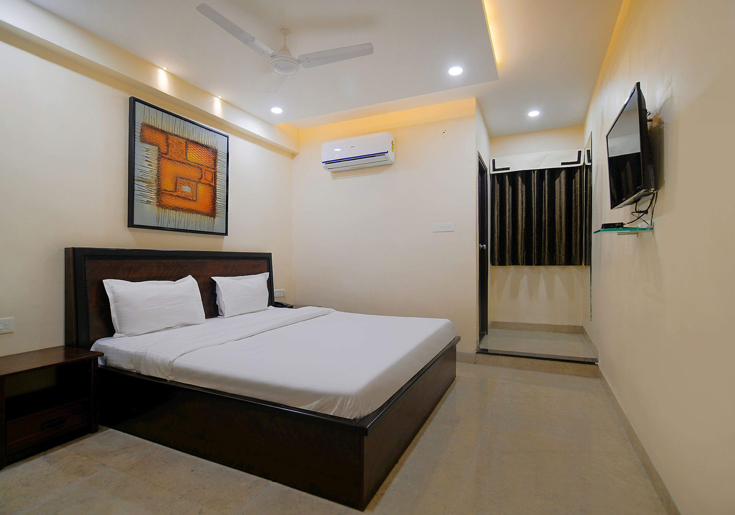 Hotel Imperial Regency by OYO Rooms