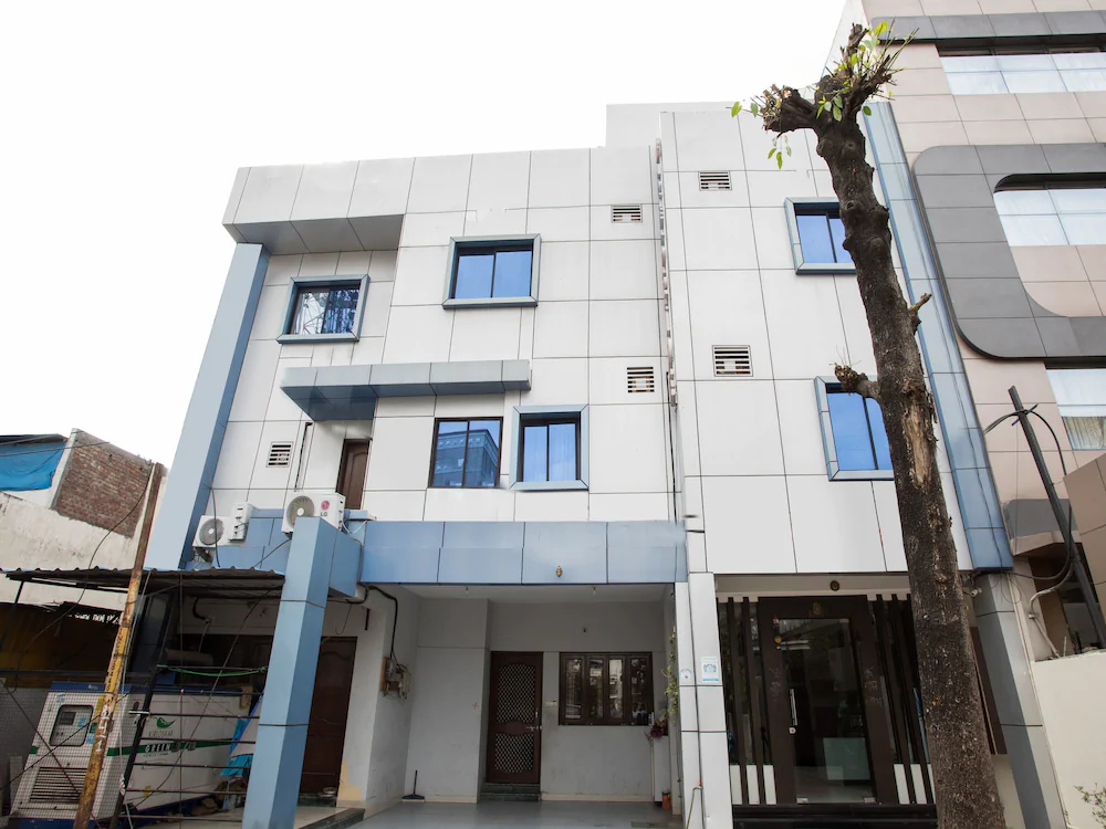 Hotel Pride by OYO Rooms