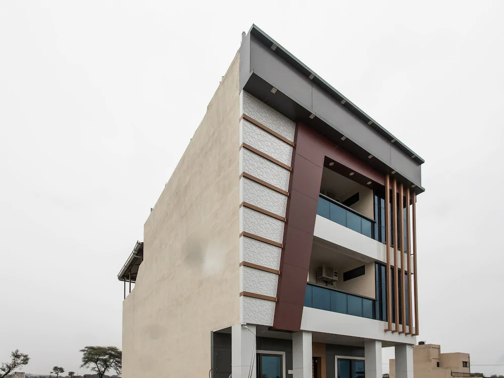 Hotel Richmond Inn By OYO Rooms