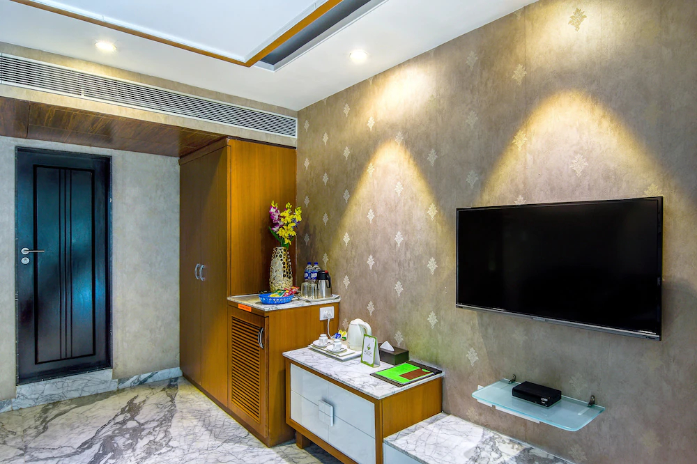 Hotel Sapphire Star Inn by Treebo