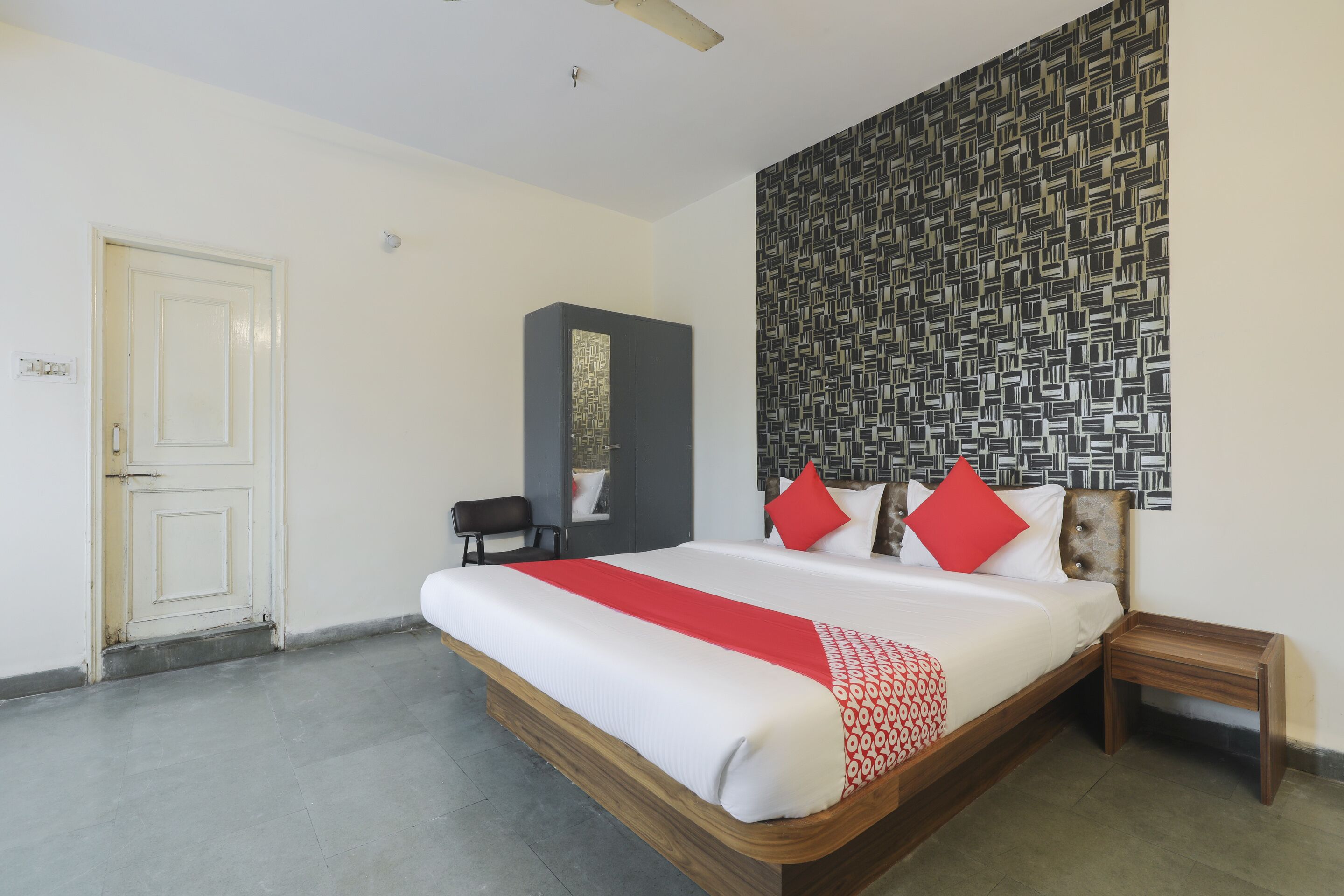 Karnawat Guest House by OYO Rooms