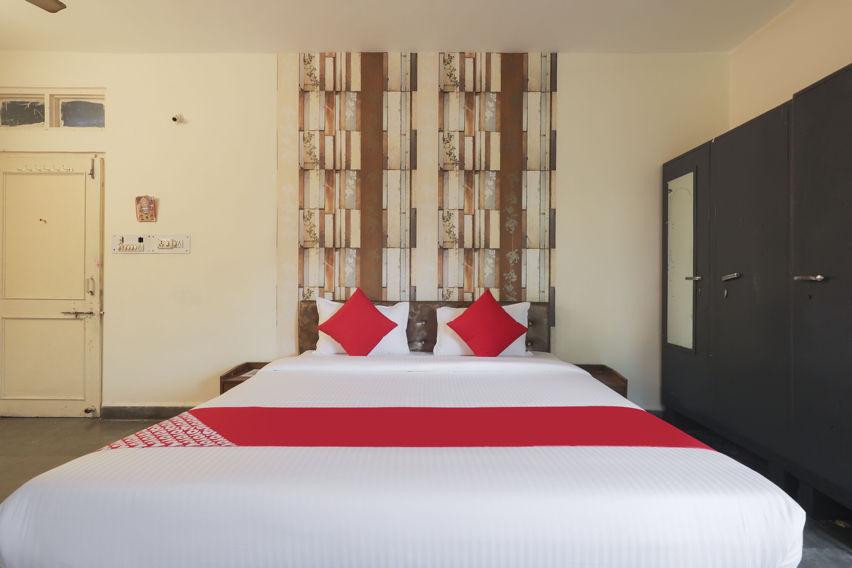 Karnawat Guest House by OYO Rooms