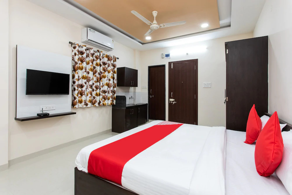 OYO 26905 Hotel Aalishan