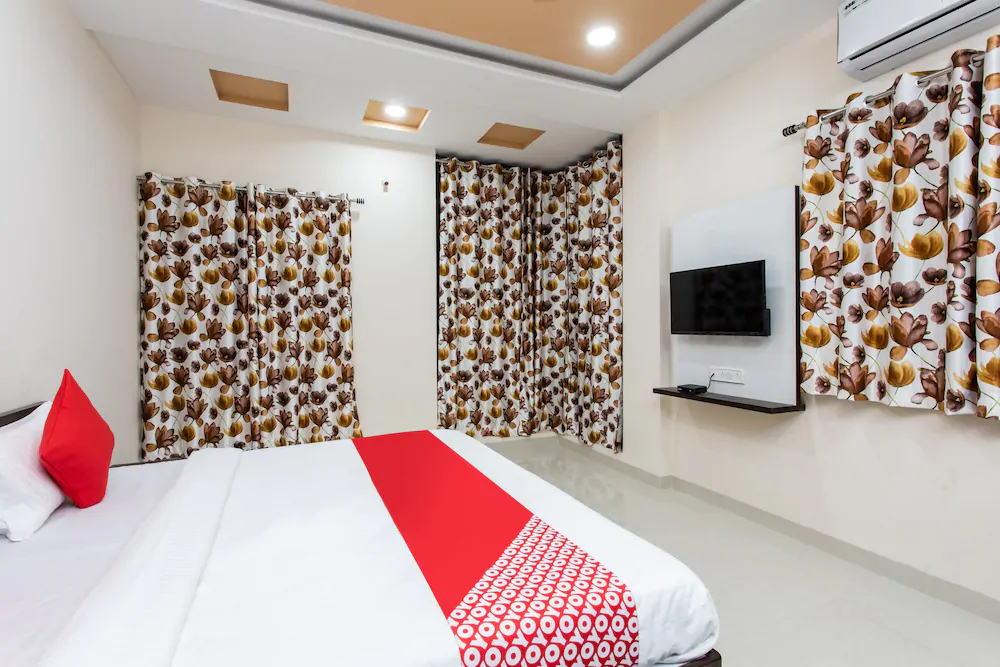 OYO 26905 Hotel Aalishan