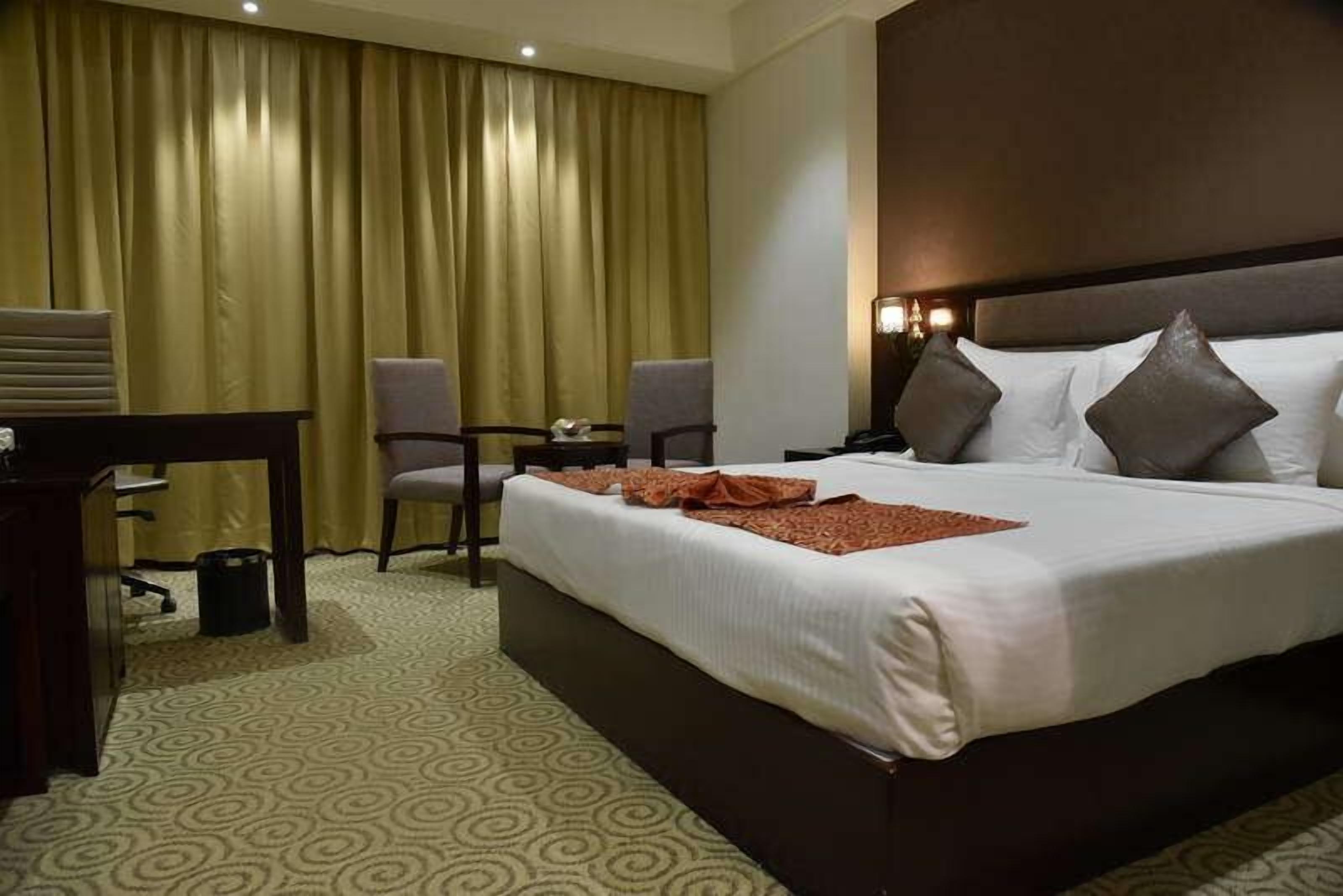 Pride Hotel & Convention Centre Indore