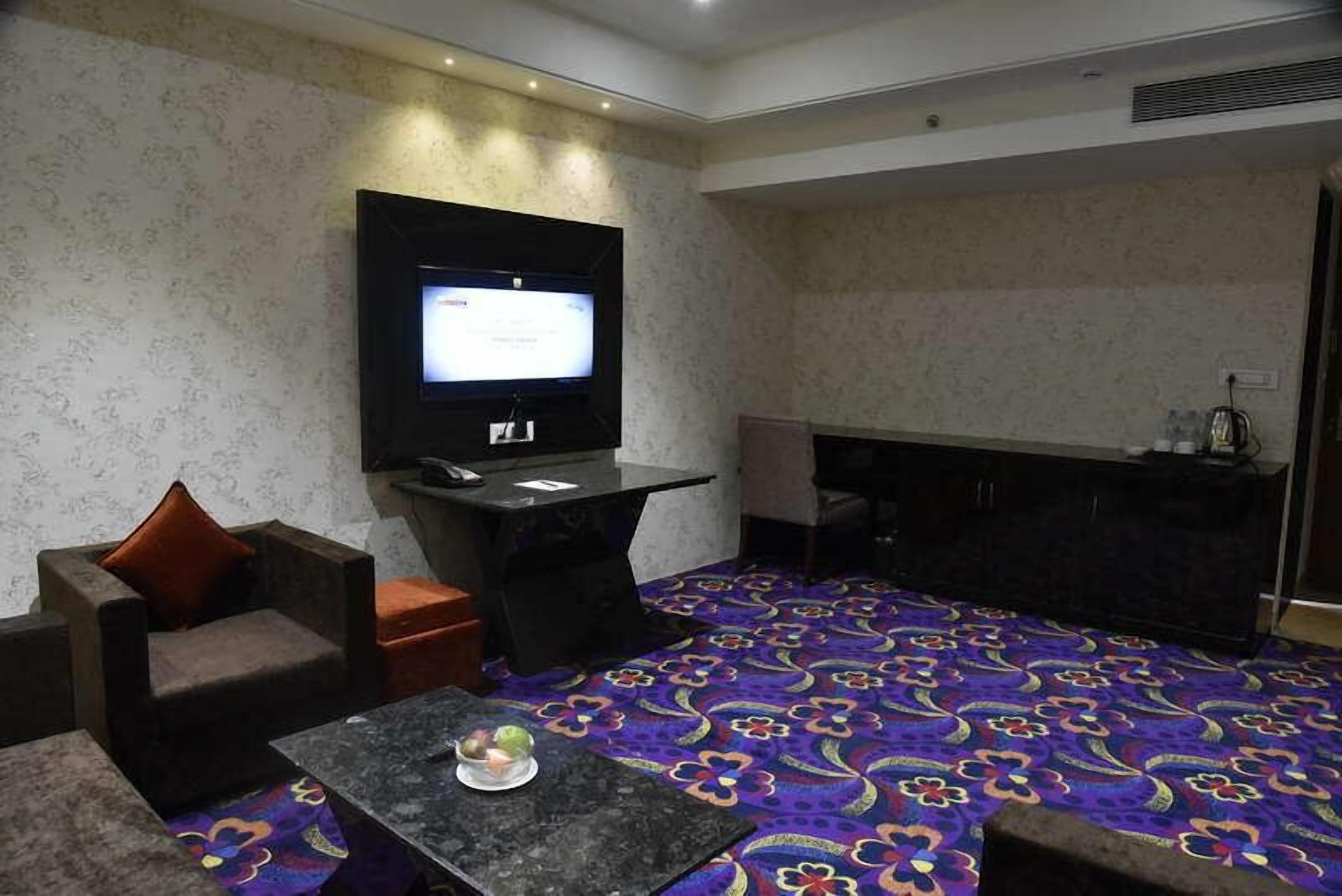 Pride Hotel & Convention Centre Indore