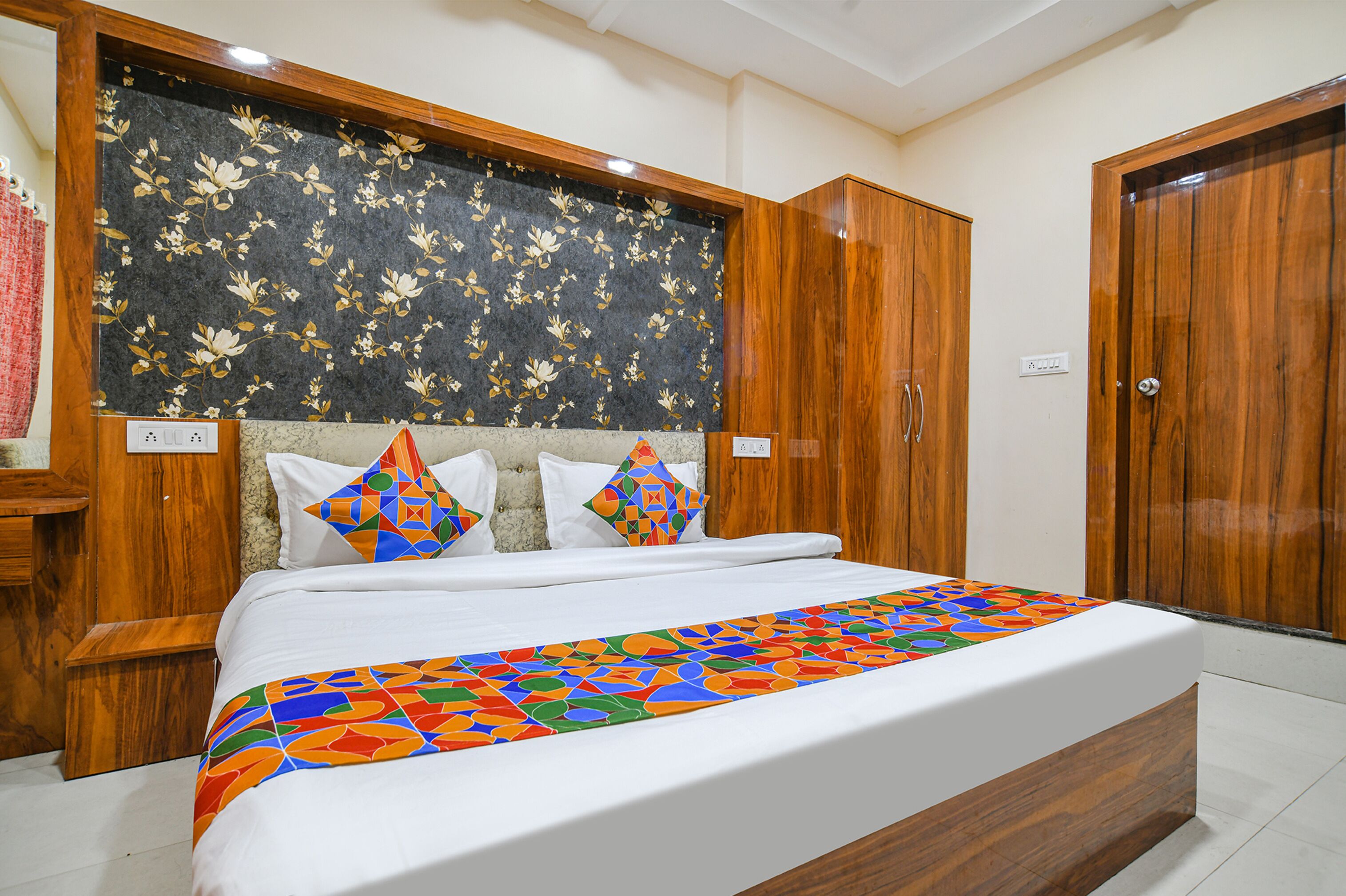 Royal Palace By Fabhotel