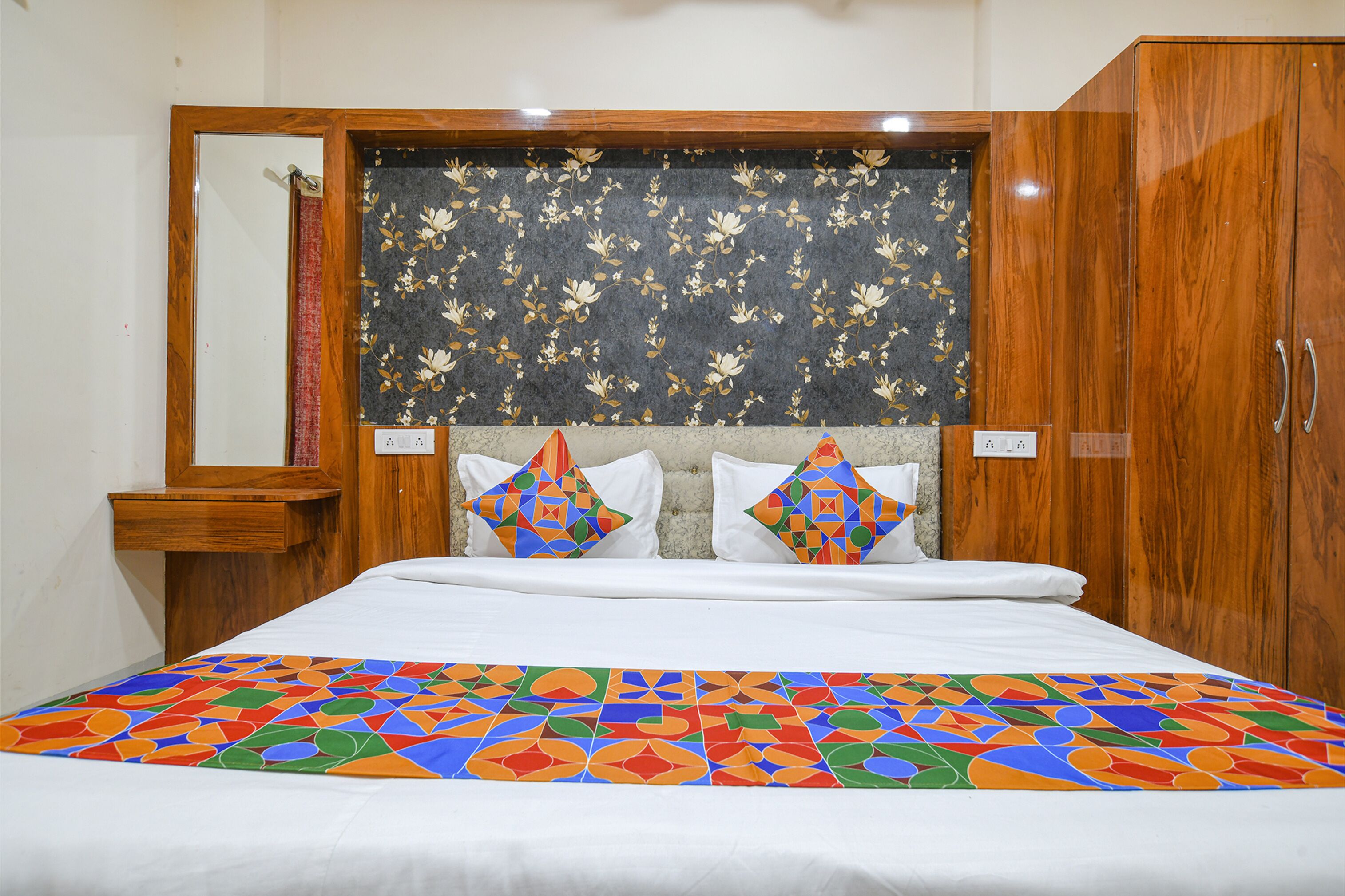 Royal Palace By Fabhotel