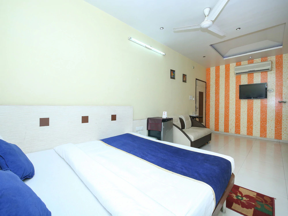 Ankit Hotel