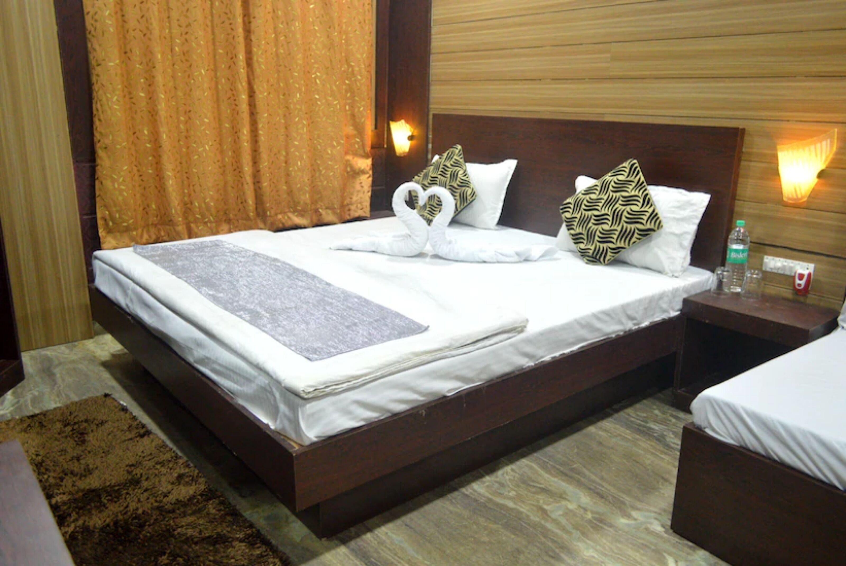 Goroomgo Satyam Residency Jabalpur