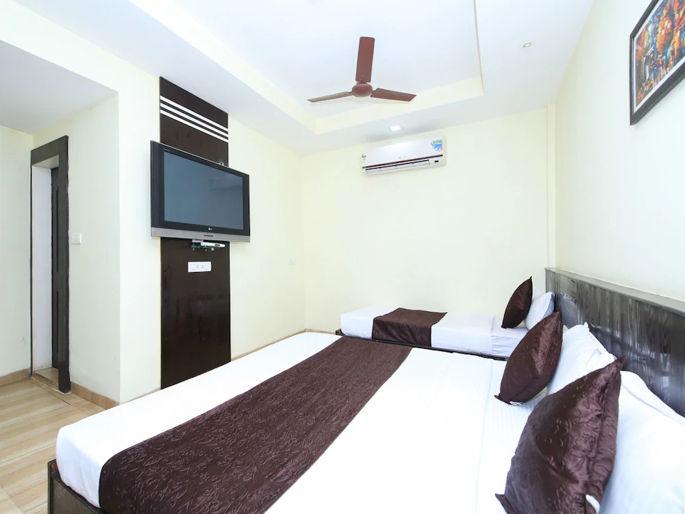 Hotel Wardhman