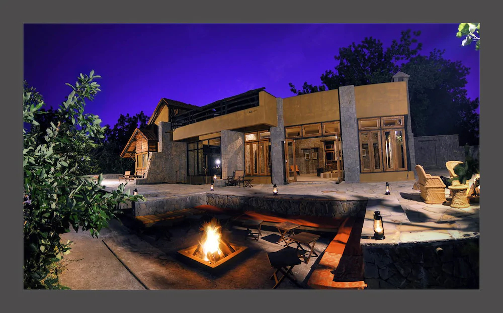 Kanha Earth Lodge