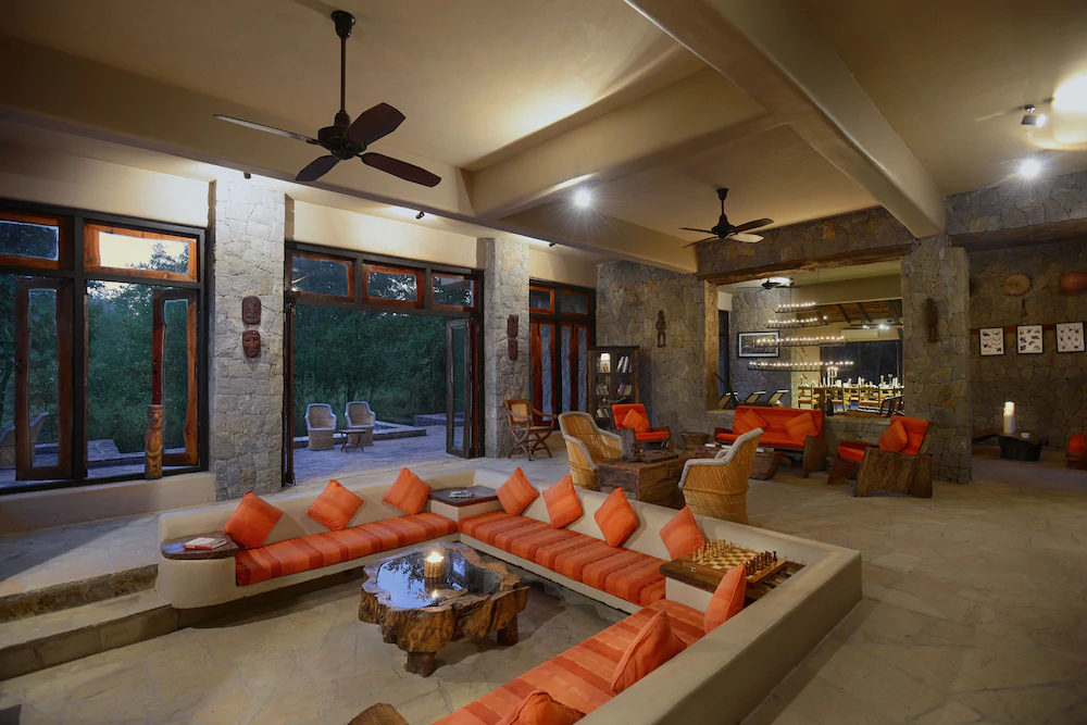 Kanha Earth Lodge