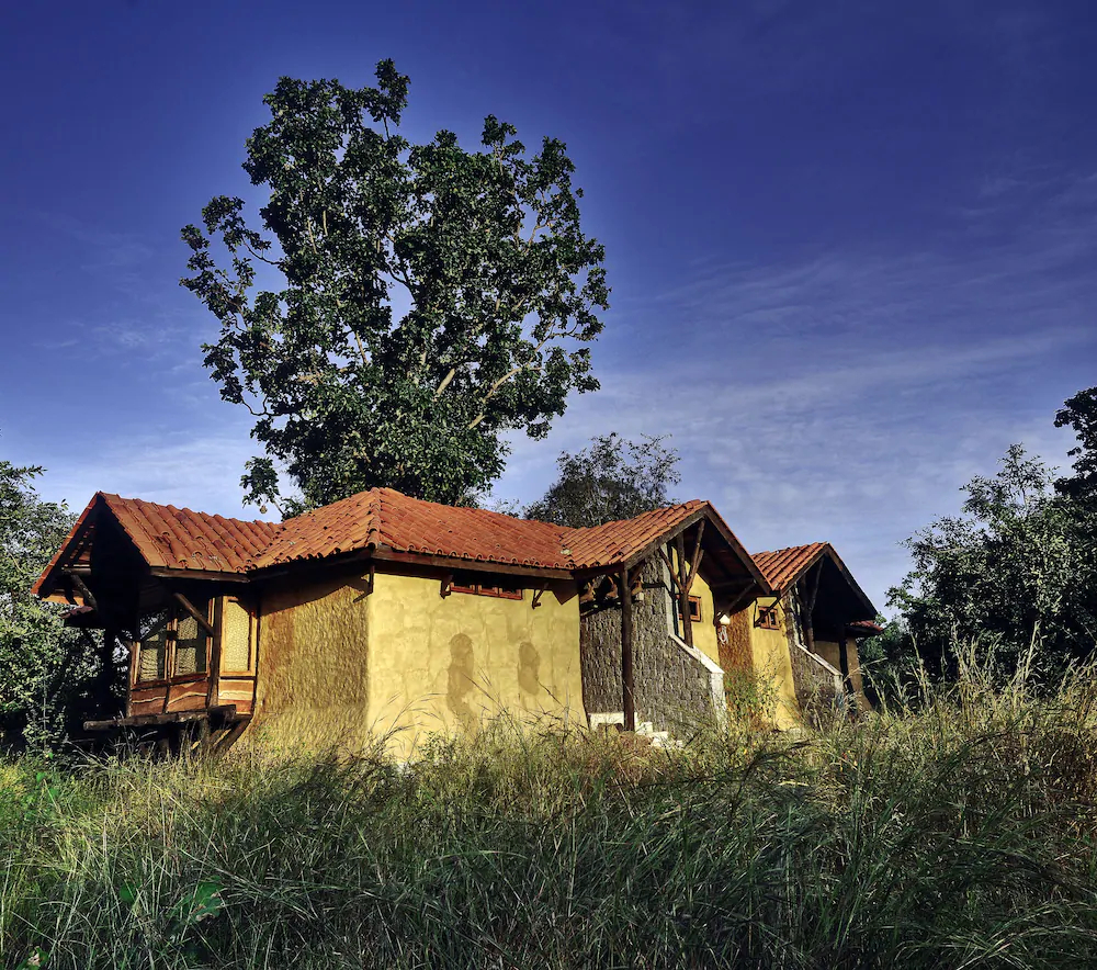 Kanha Earth Lodge