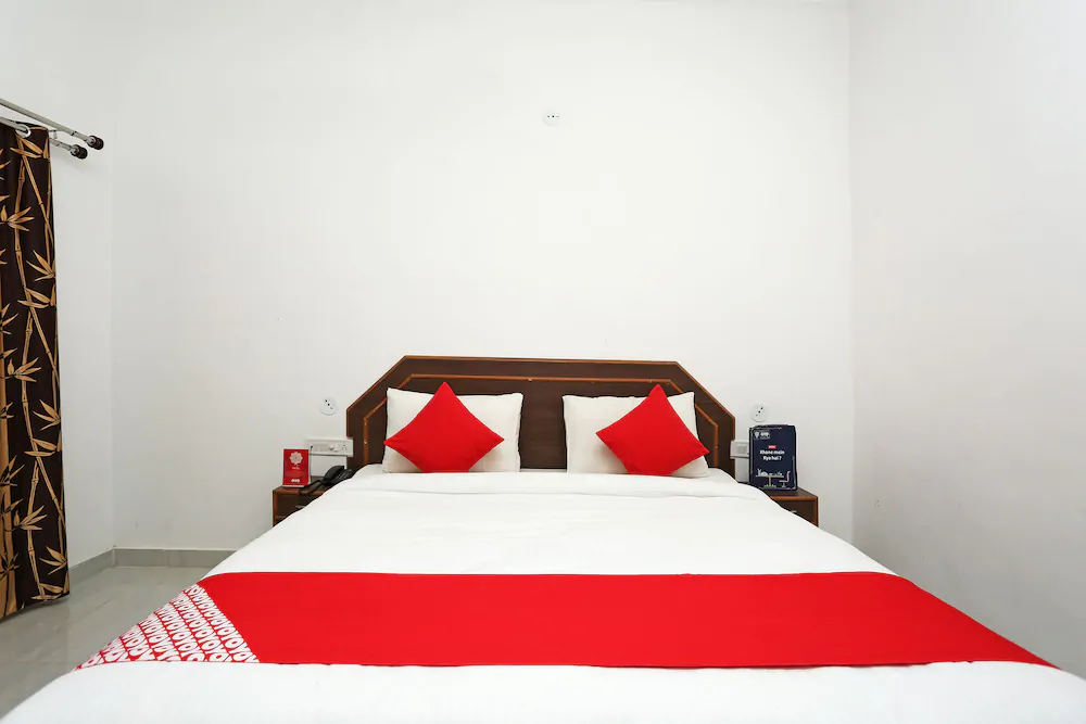 Chelsea Palace BY OYO Rooms