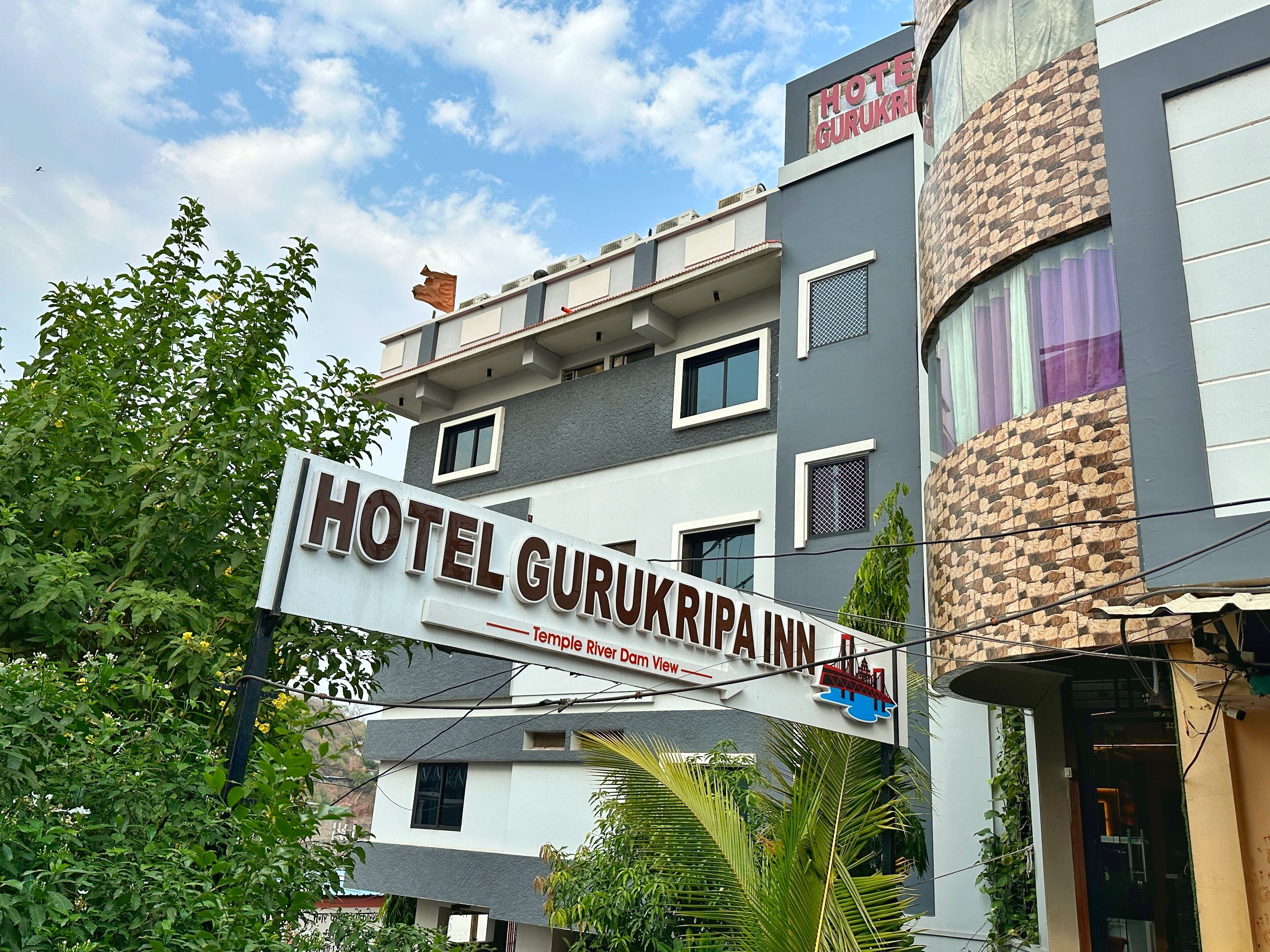 Gurukripa Inn
