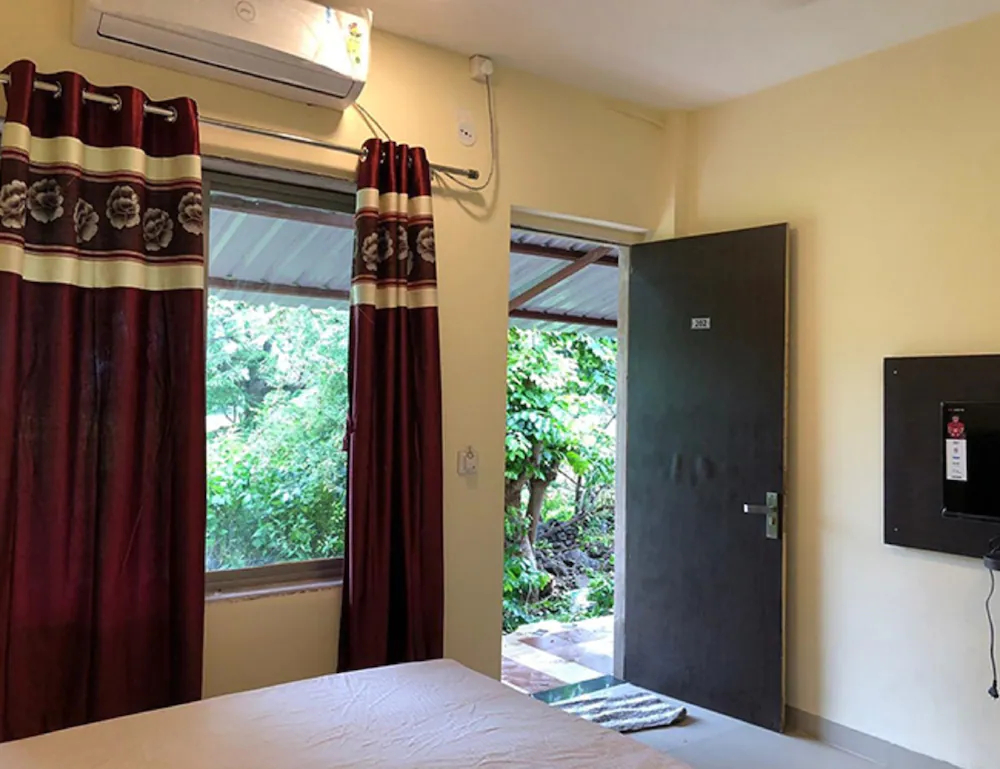 Hotel Mandavgarh Residency