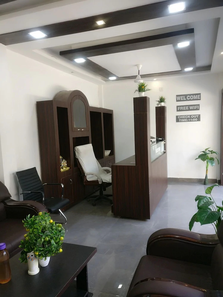 Hotel Gurukripa Inn by OYO Rooms