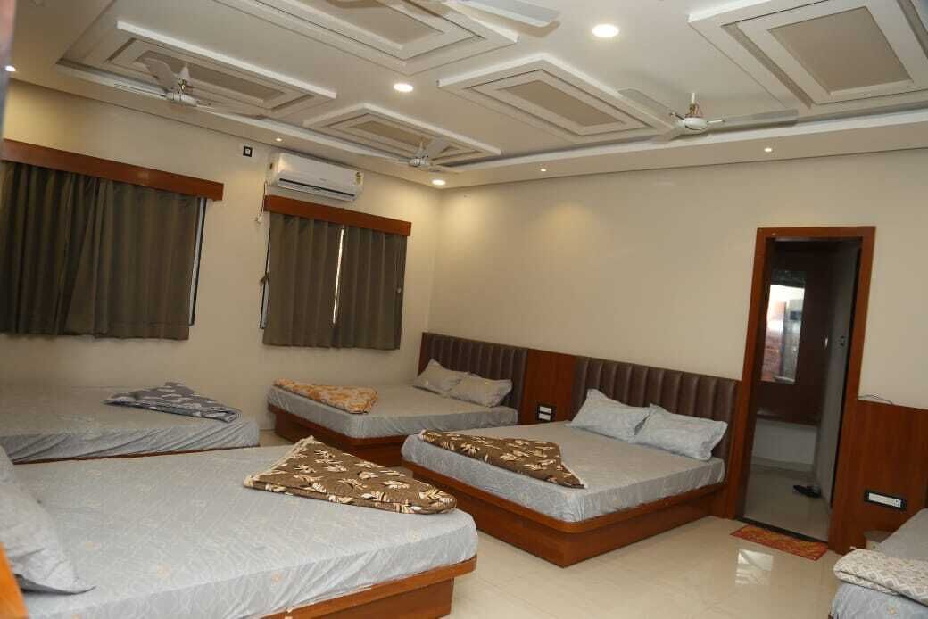 Purnima Hotel