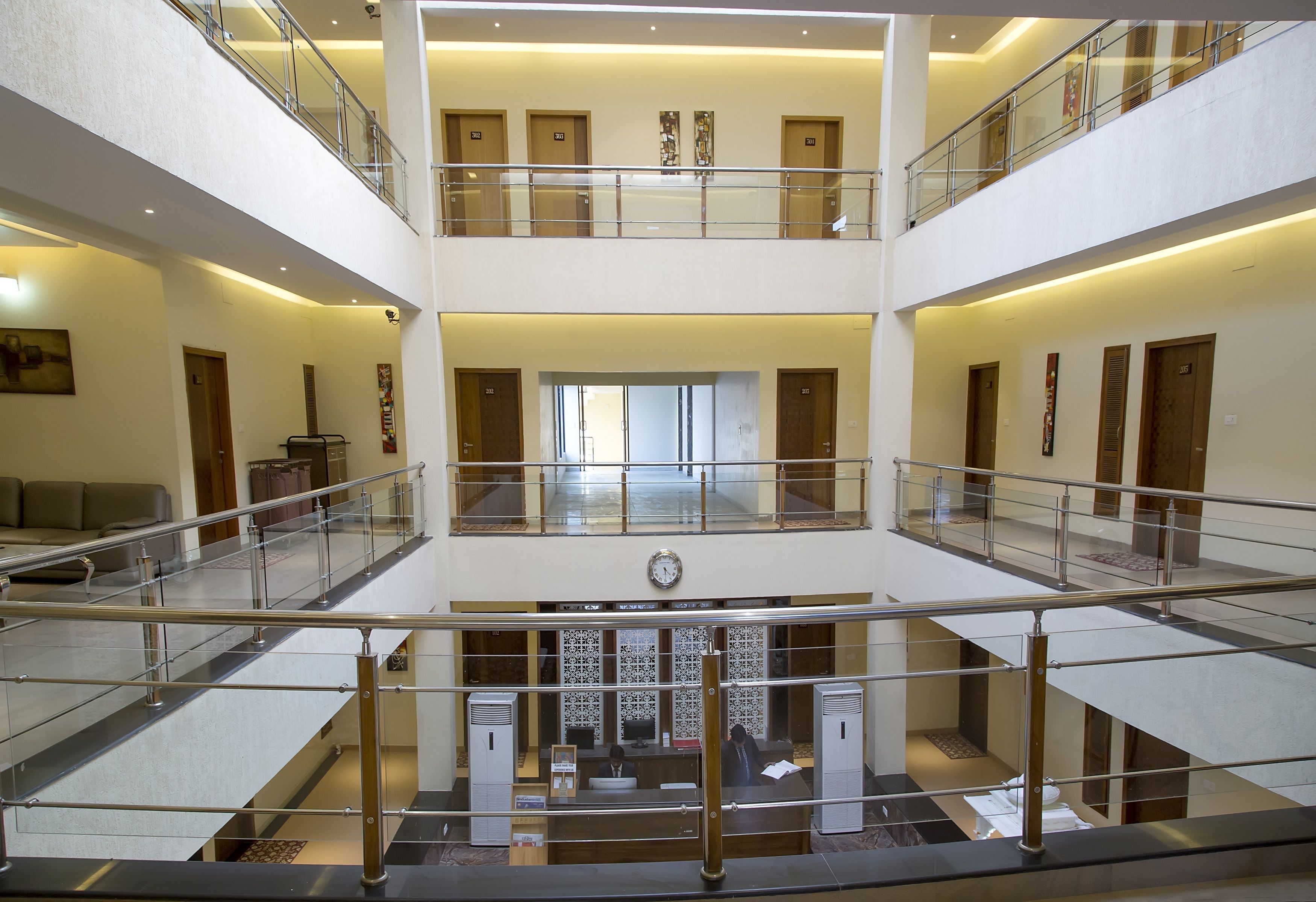 Deepali Palace by OYO Rooms