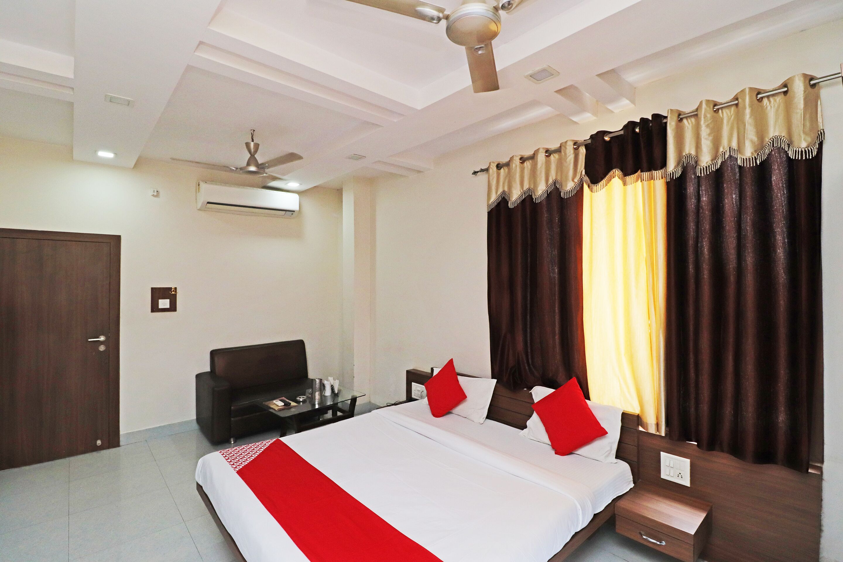 Hotel RK Residency by OYO Rooms