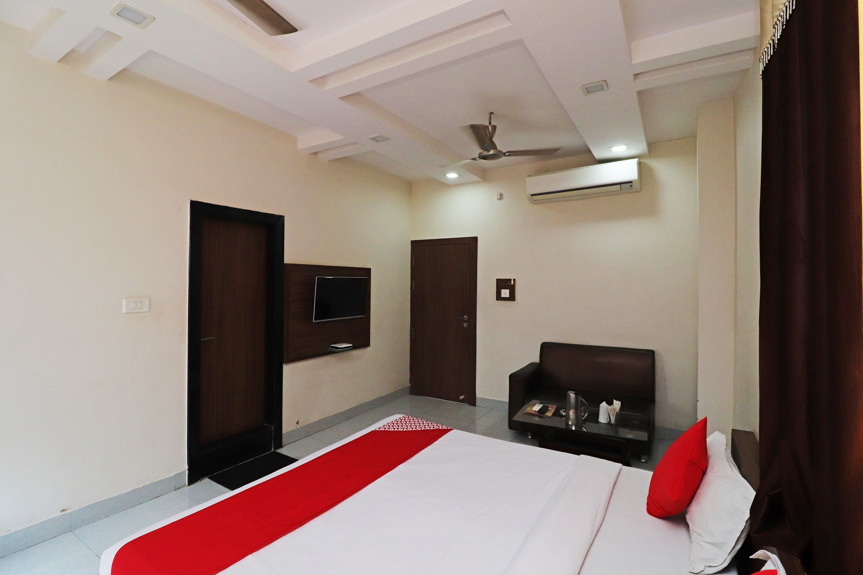 Hotel RK Residency by OYO Rooms