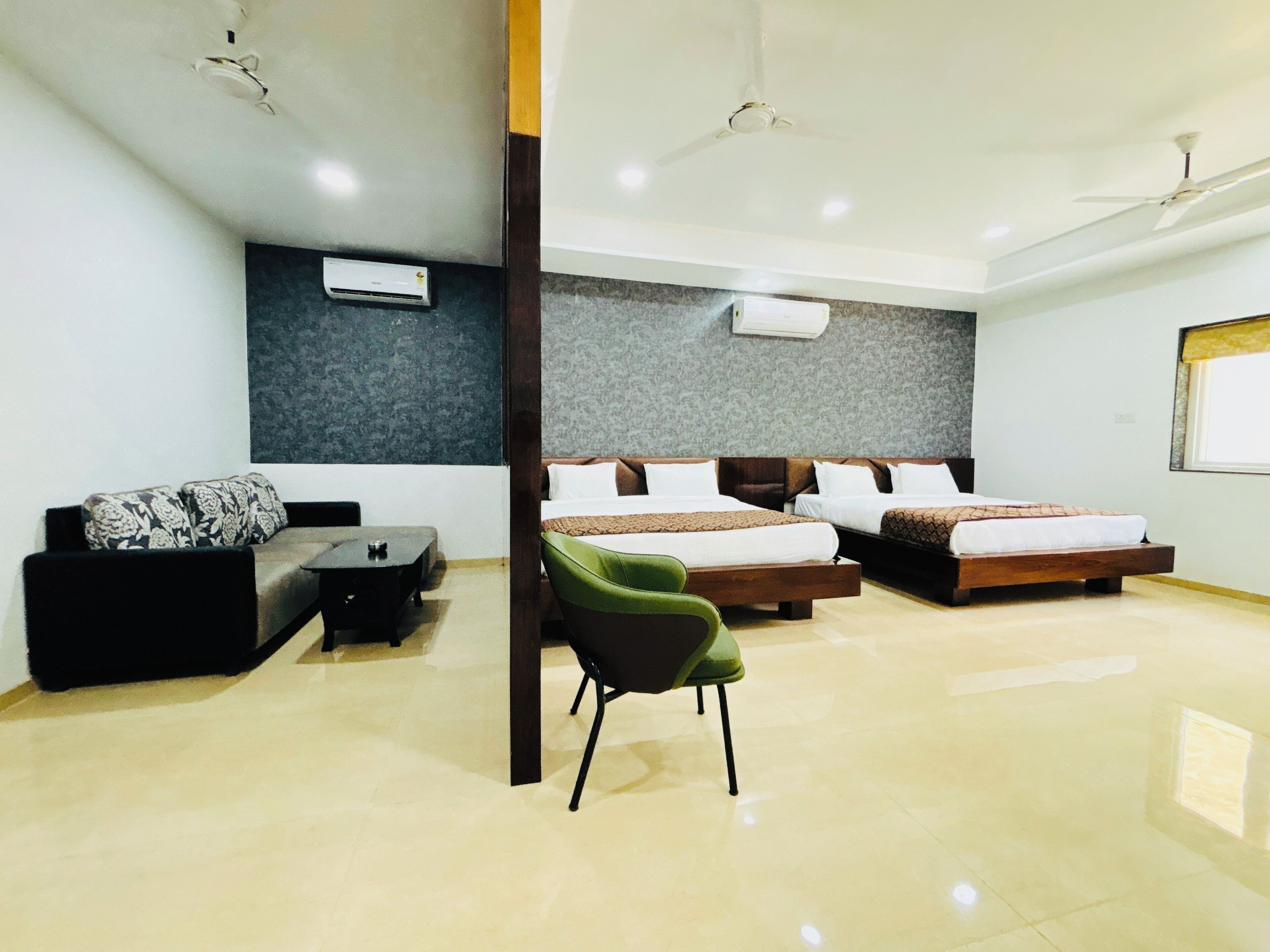 Vrindavan Greens by Hotel Ramdarbar