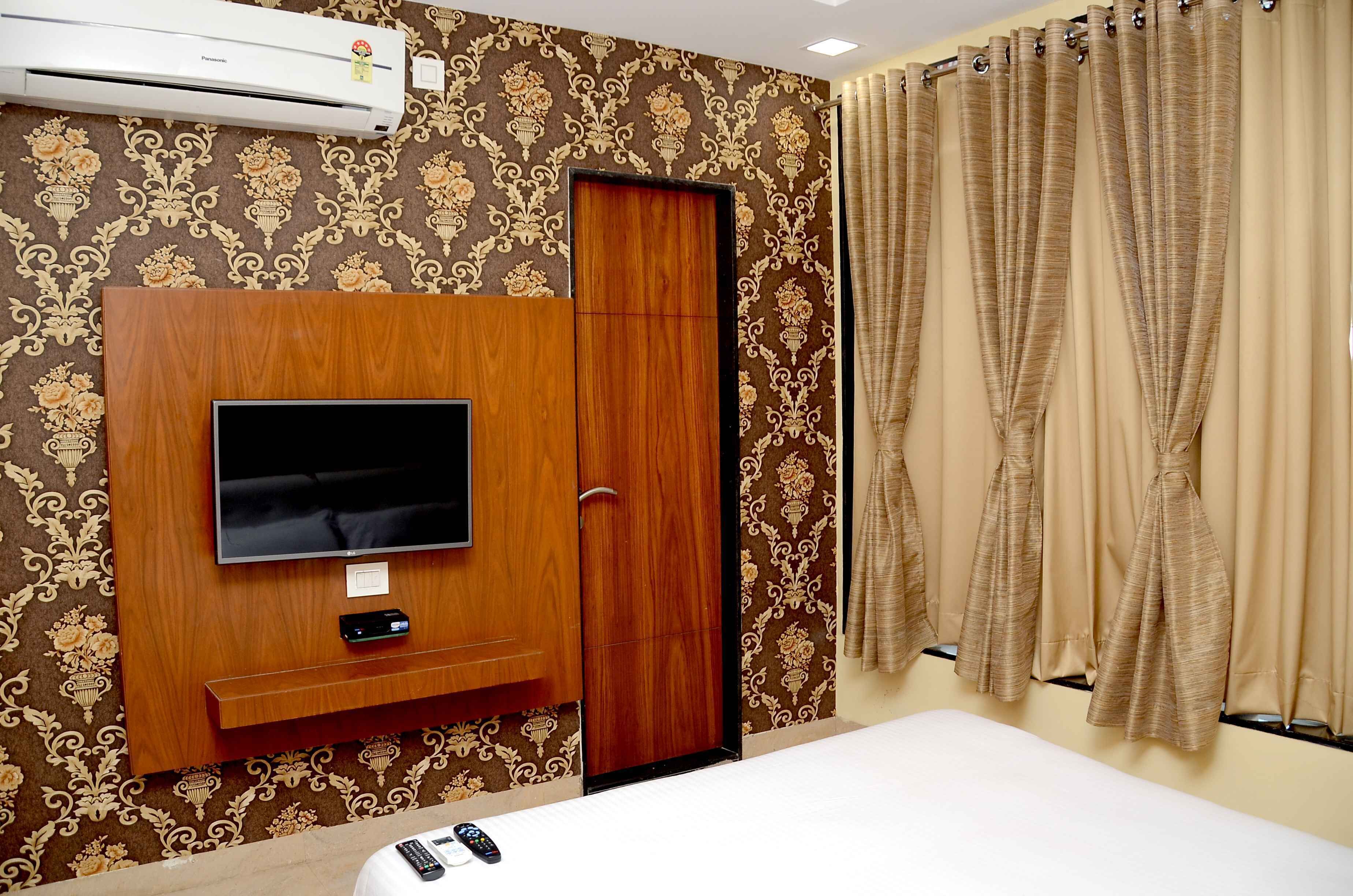 Anroute Stays 111 - Opposite Mahakal Temple