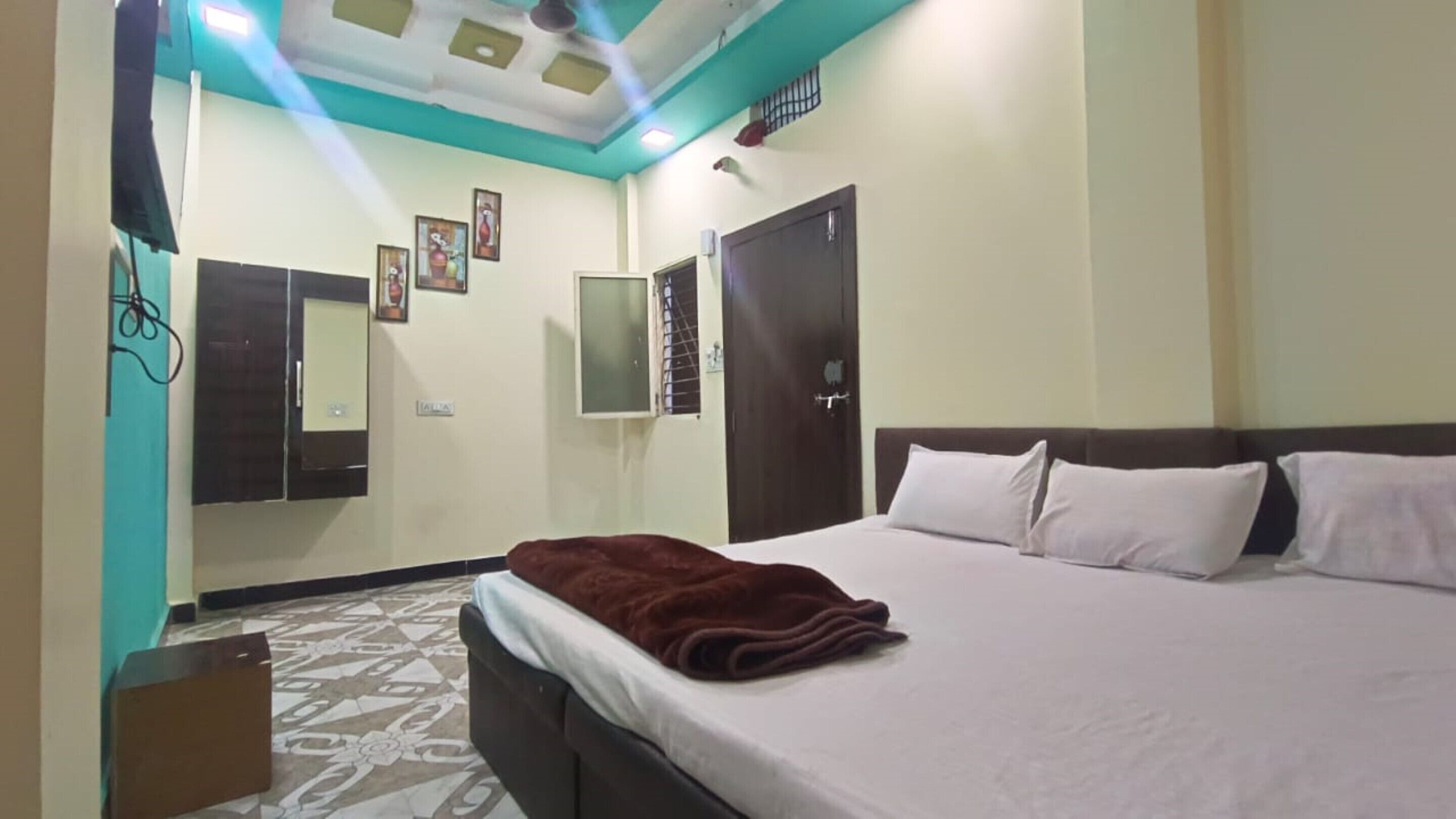 Hotel Priyanshi Palace