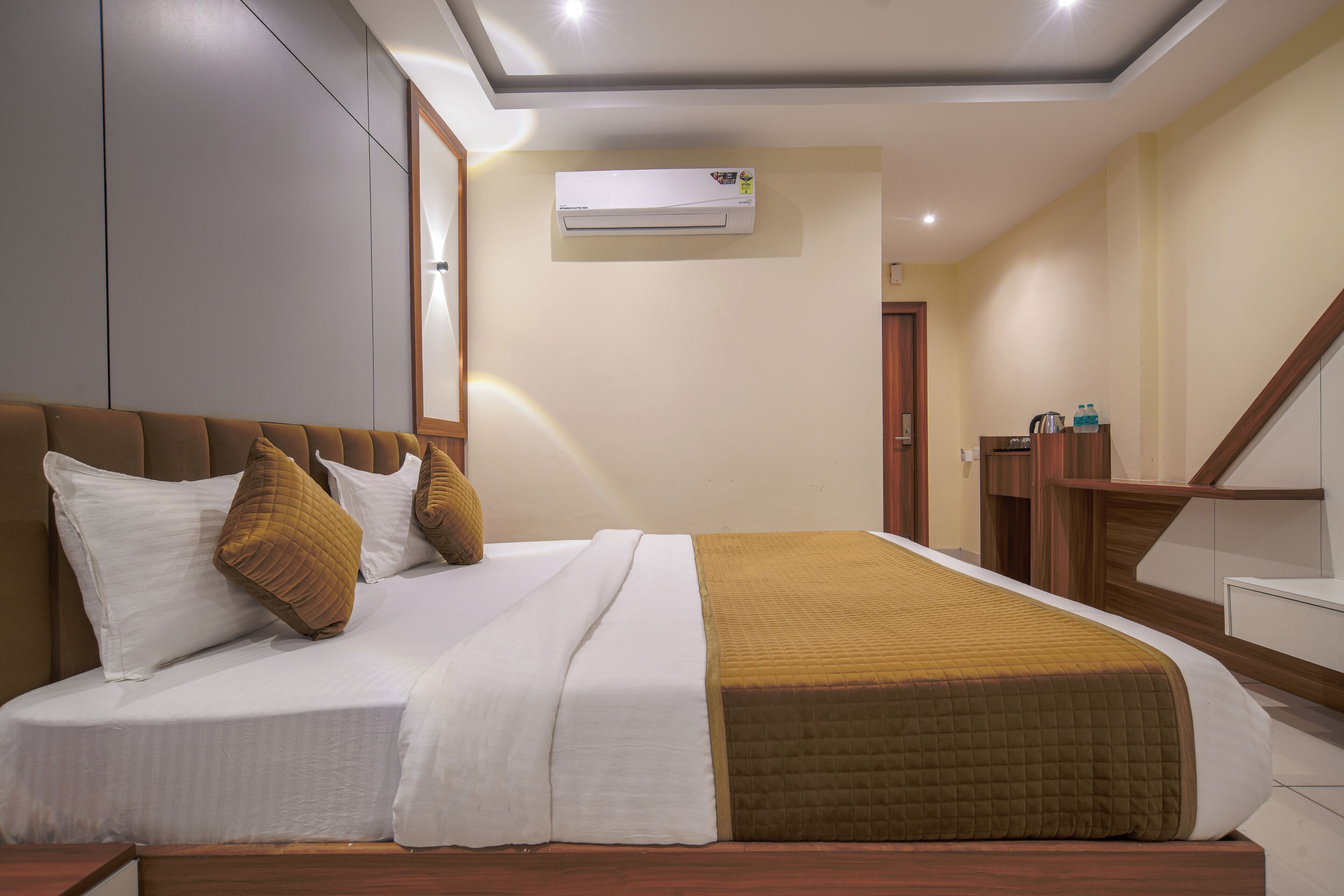 Hotel Radhe Krishna Resort