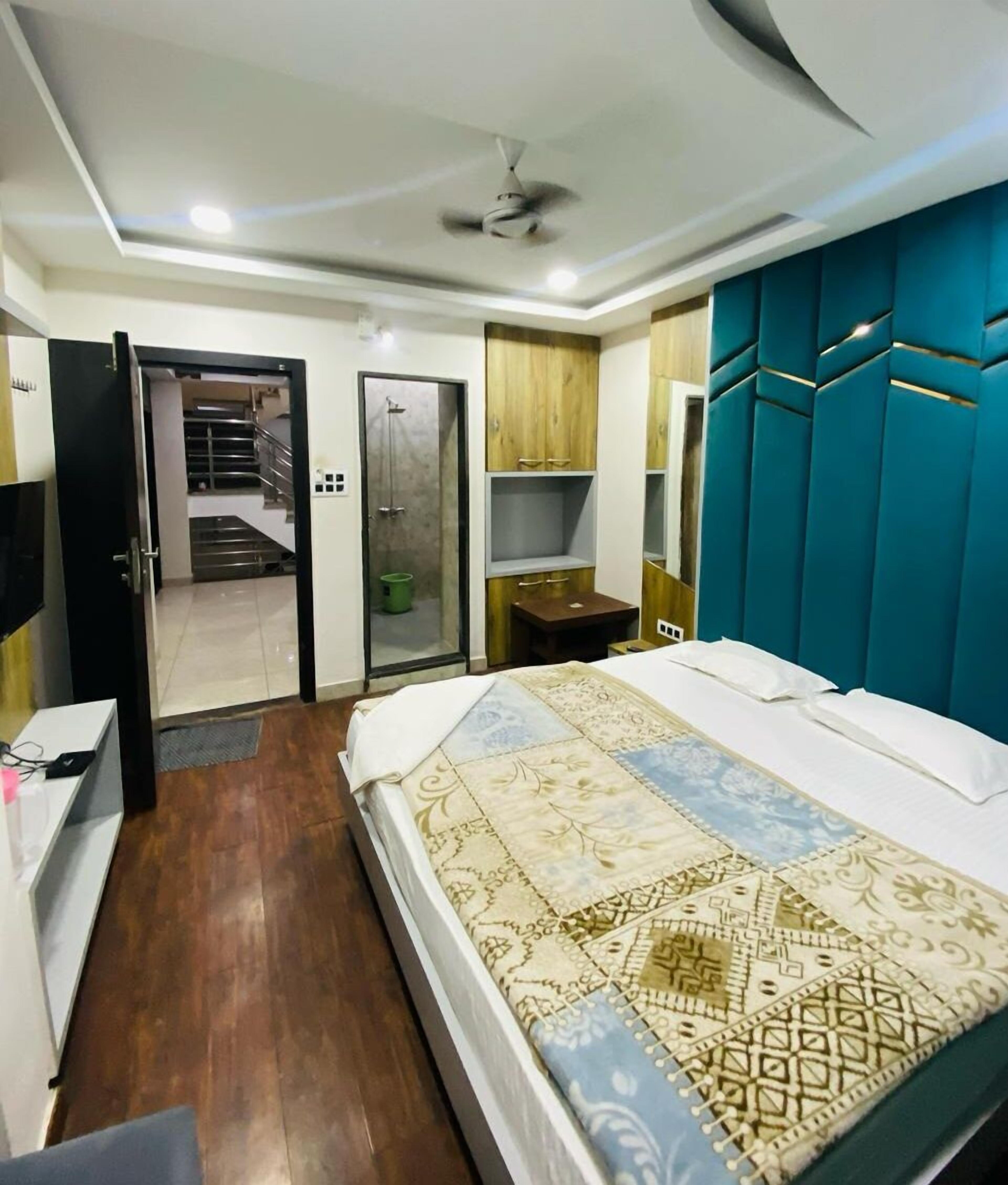 Hotel Raghuveera Palace