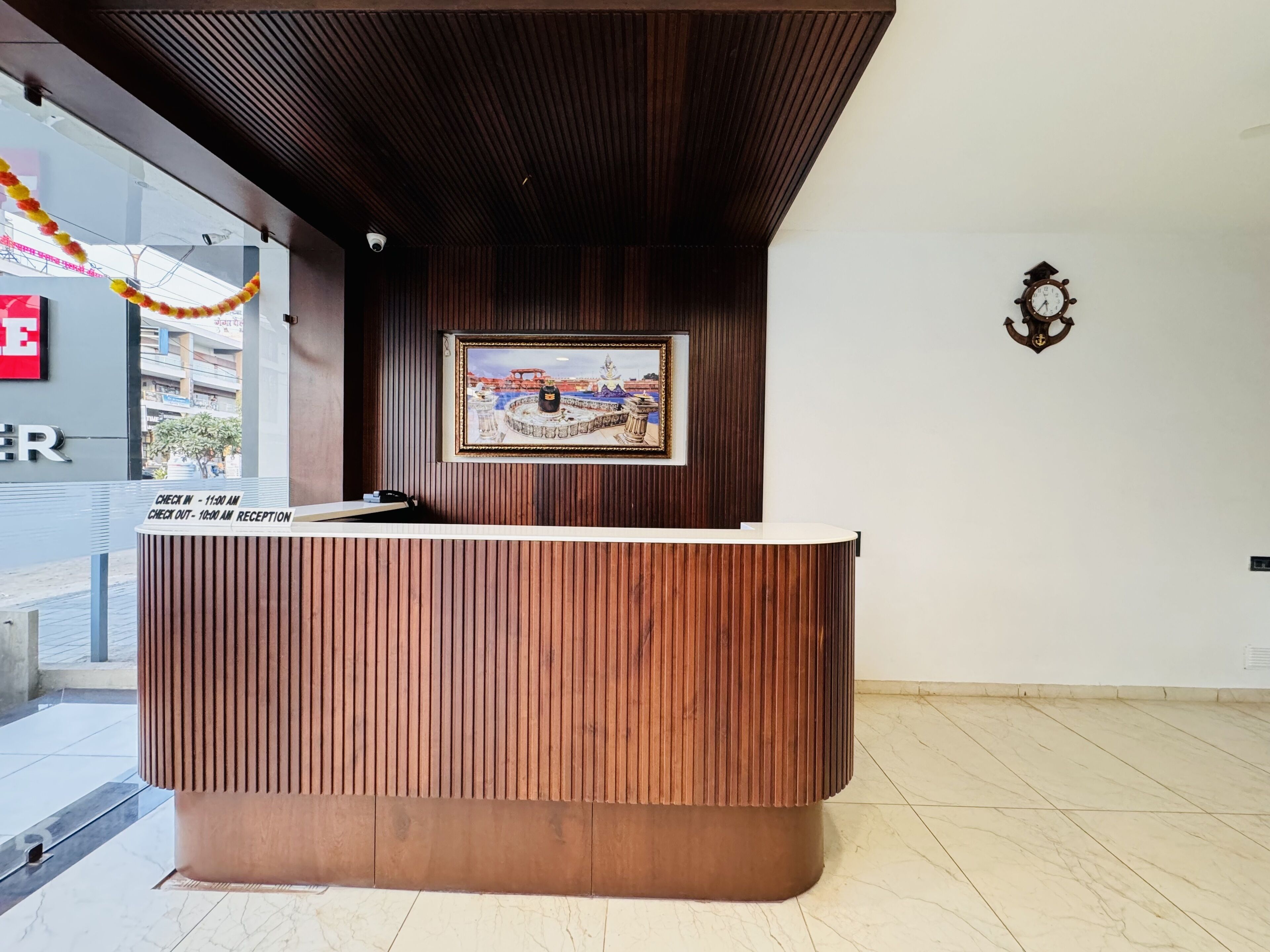 Hotel Rajdev INN