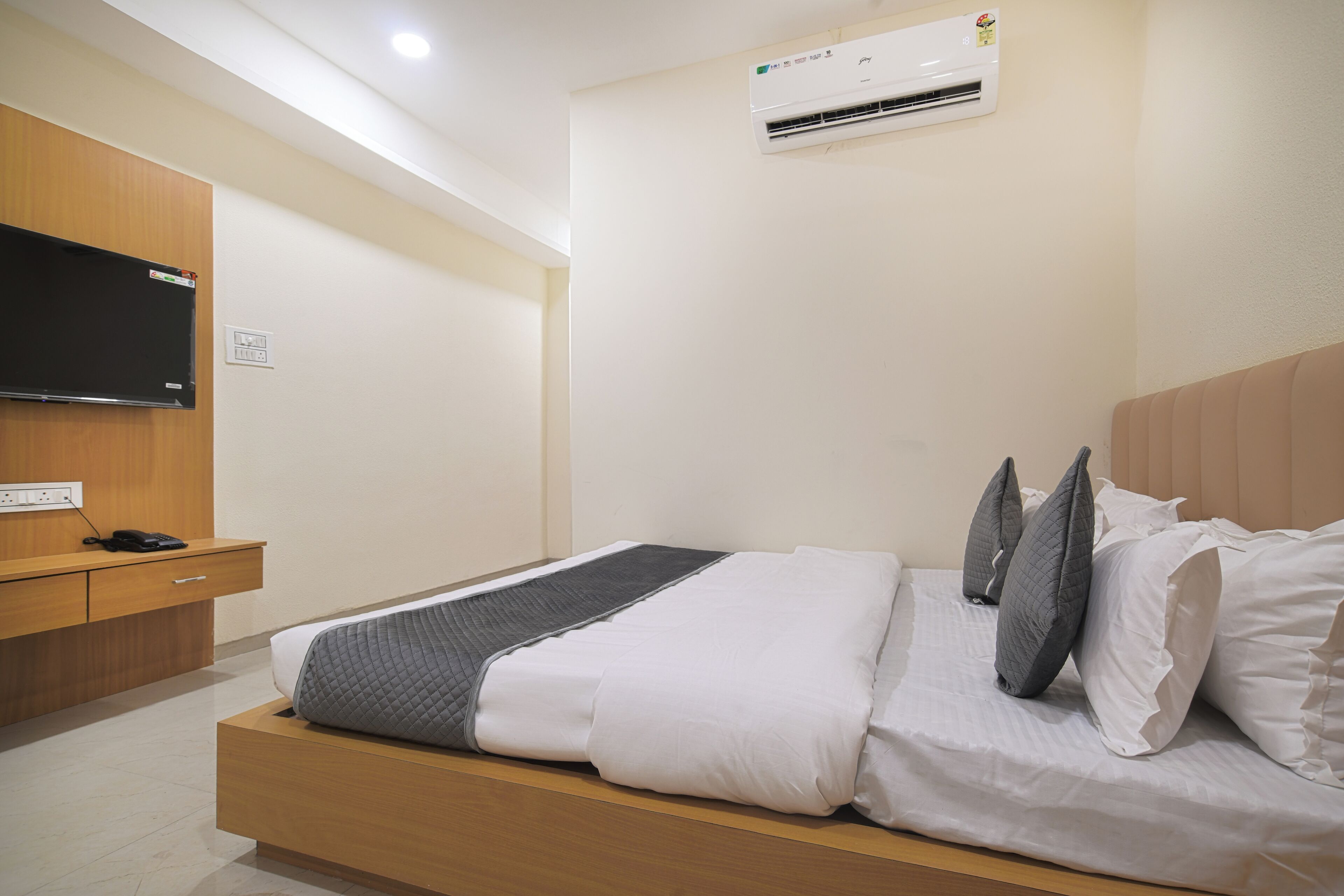 Hotel Shivlok